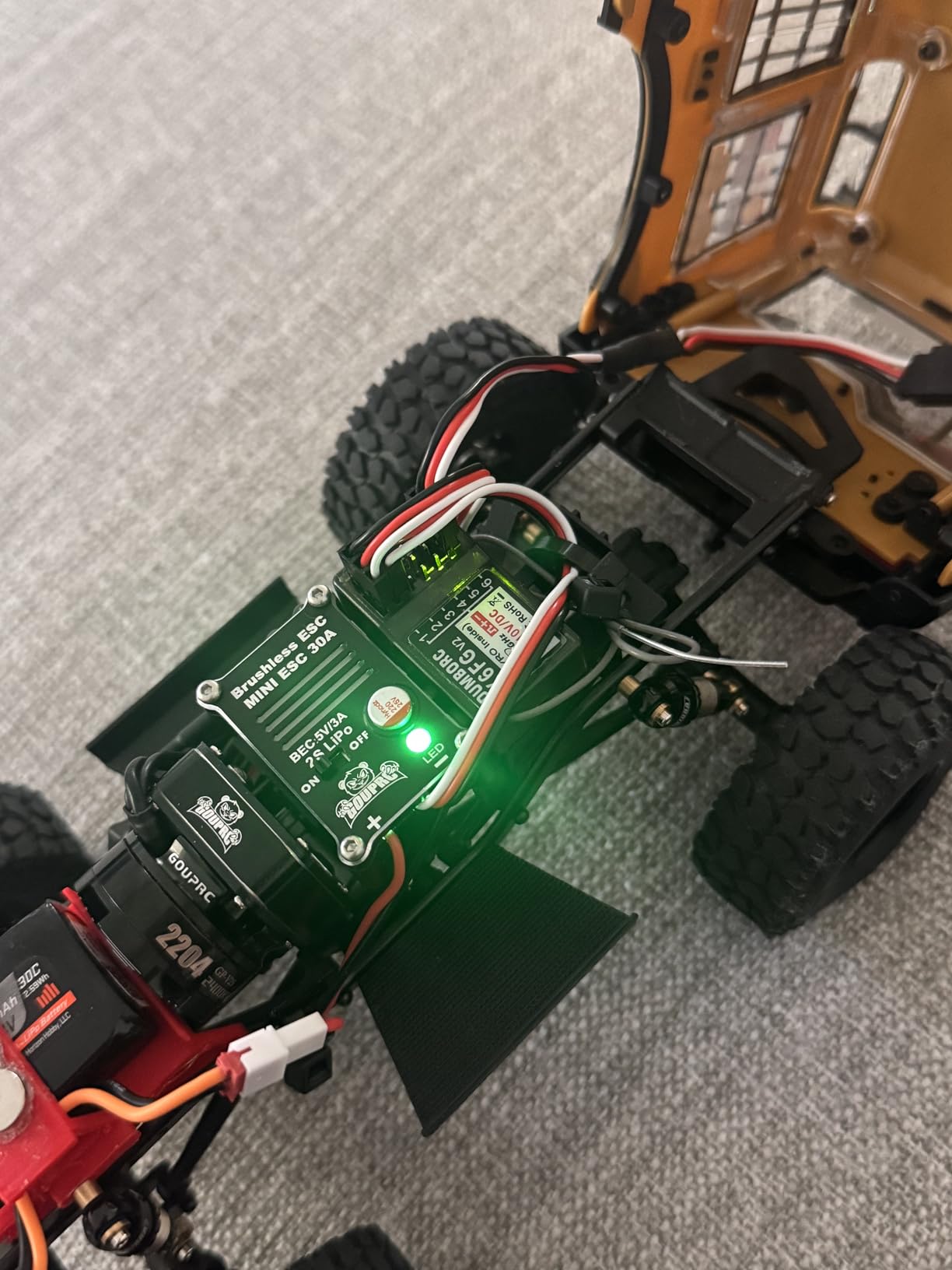 DUMBORC X6PM-350 2.4GHz 6CH Mini RC Radio Transmitter with X6FG Gyro Receiver with Low Voltage Alarm & Fail-Safe Function Mixed Mode for RC Vehicle Car Boat Tank Model Parts Portable Remote Controller customer photo 2