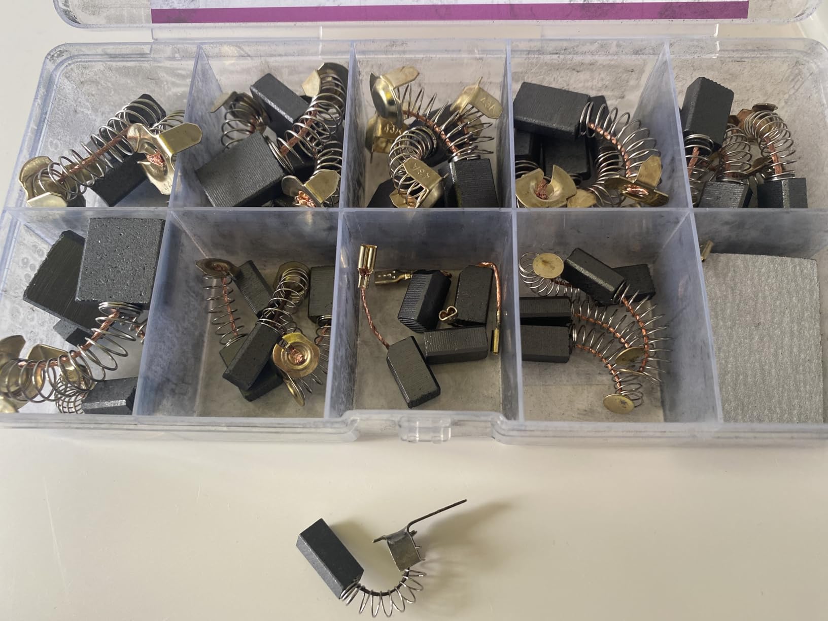 Electric Motor Carbon Brushes 40Pcs 10 Different Models of Carbon Brushes Suitable for The Maintenance of Carbon Brush Motors customer photo 1
