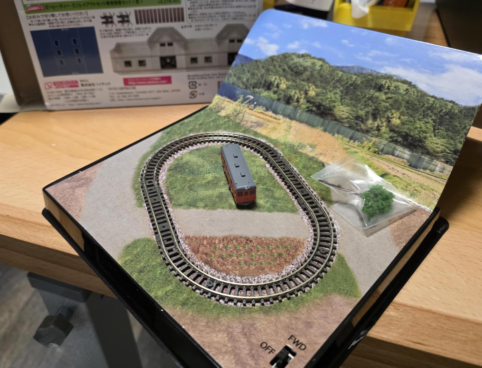 Rokuhan SS001-3 Z Gauge Z Shorty Mini Layout Set 2 customer photo 2