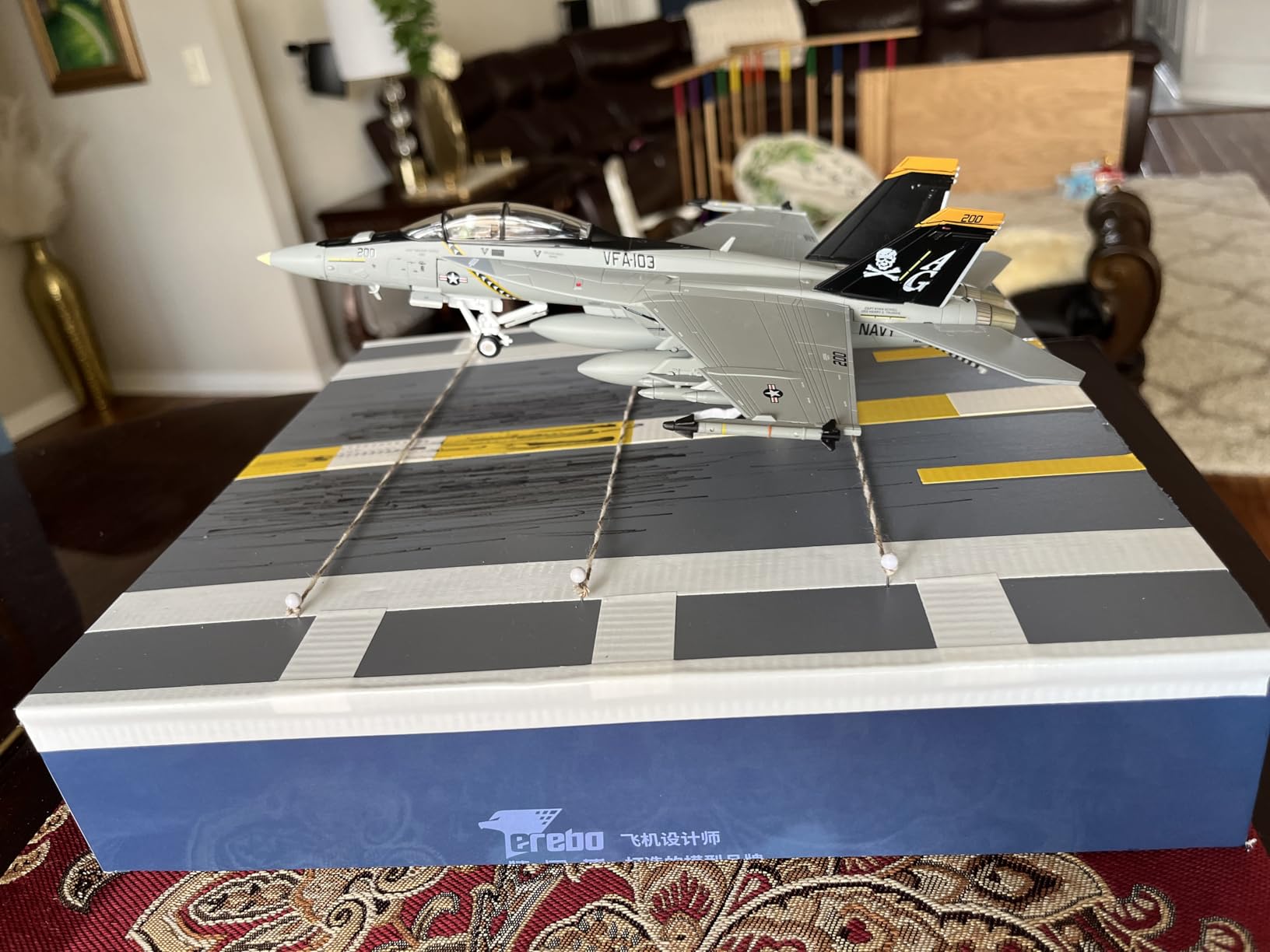 F/A-18F Super Hornet 1/72 Metal Airplane Model Kits with Stand VFA-103 Jolly Rogers Diecast Alloy Attack Jet Replica customer photo 2