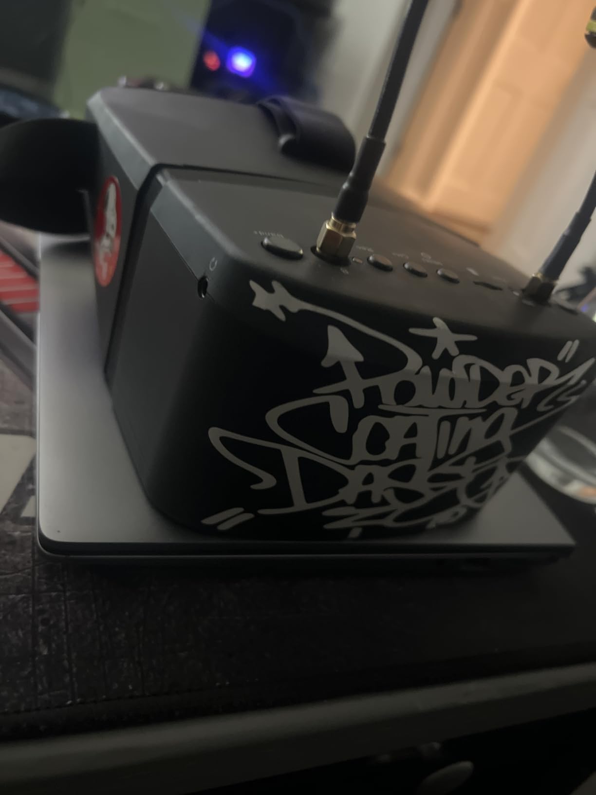 EV800D FPV Goggles with DVR - 5.8G 40CH 5 Inch Screen Build in Antenna Battery for Analog FPV Camera and Transmitter FPV Drone RC Car Hobby by Speedybee customer photo 1