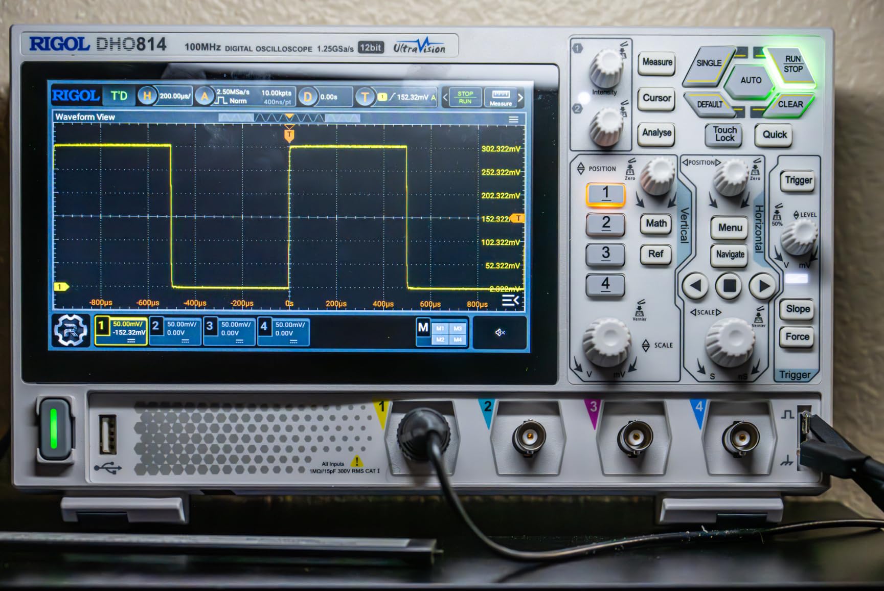 RIGOL Digital Oscilloscope DHO804 70 MHz 4-Ch 1.25 GSa/s 12-bit 25 Mpts UltraAcquire 1,000,000 wfms/s 7