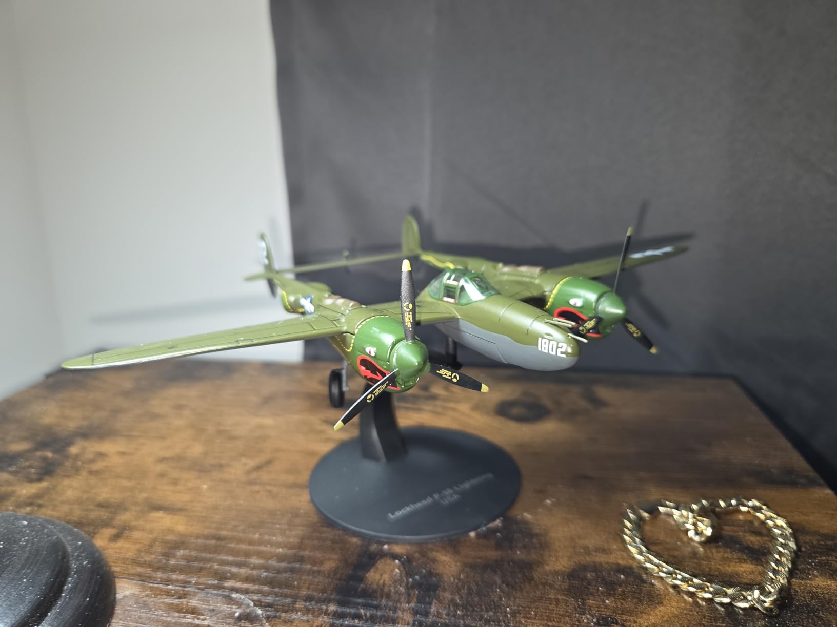 Motor City Classics 1:72 Scale Military Diecast Collectible | USAAF Lockheed P-38J-10-LO Lightning Interceptor - 2nd Lt. Joseph E Ficklin customer photo 1