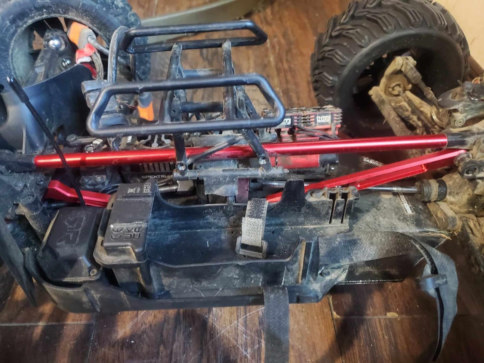 Aluminum Front Rear Chassis Brace Set Upgrades Part for ARRMA 1/8 KRATON 6S, Notorious 6S BLX, Outcast 6S BLX, Typhon 6S. #AR320446 ARA320555R (Red) customer photo 1