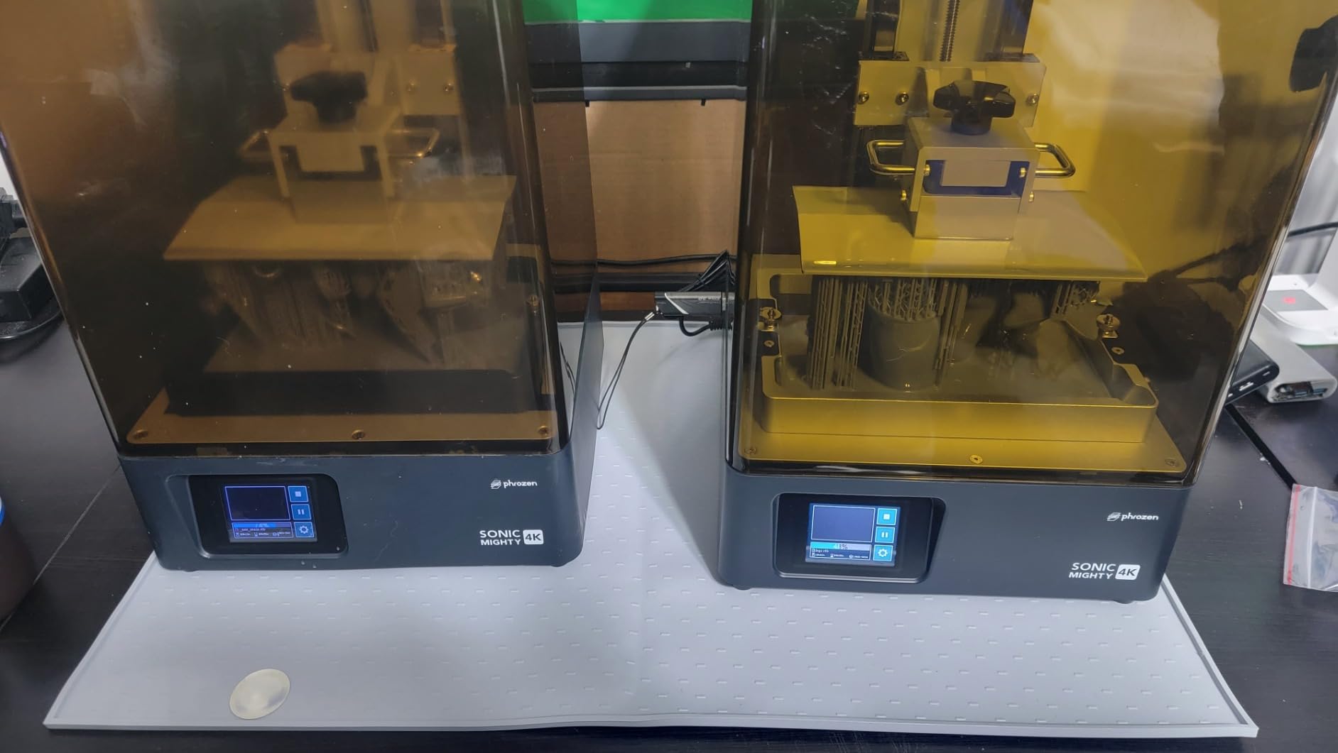 ANYCUBIC 3D Printer Resin, Water Washable Resin 2.0 8K, No Need Extra Alcohol and Easy to Clean, Fast Curing, Low Odor, Wide Compatibility for All LCD Resin 3D Printers (HD Grey, 1kg) customer photo 2