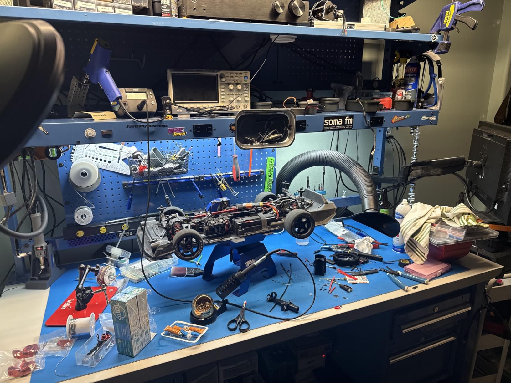 Traxxas 8796 Blue Aluminum 1/10-1/8 Scale RC Car Stand customer photo 1