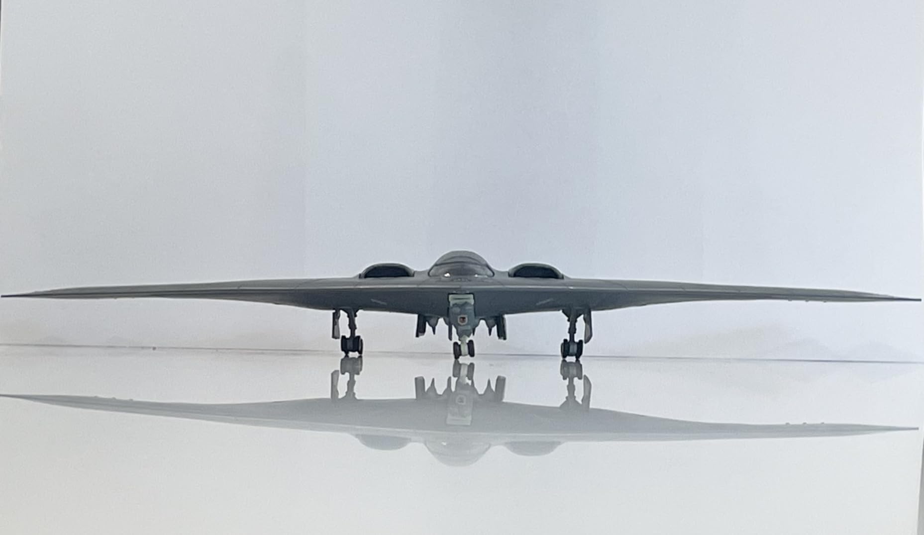 Su 34 Fullback Die-cast Airplanes-1/100 Scale Fighter Attack Metal Aircraft Model for Collector, Aviation Enthusiast-Premium Collectiable with Display customer photo 2