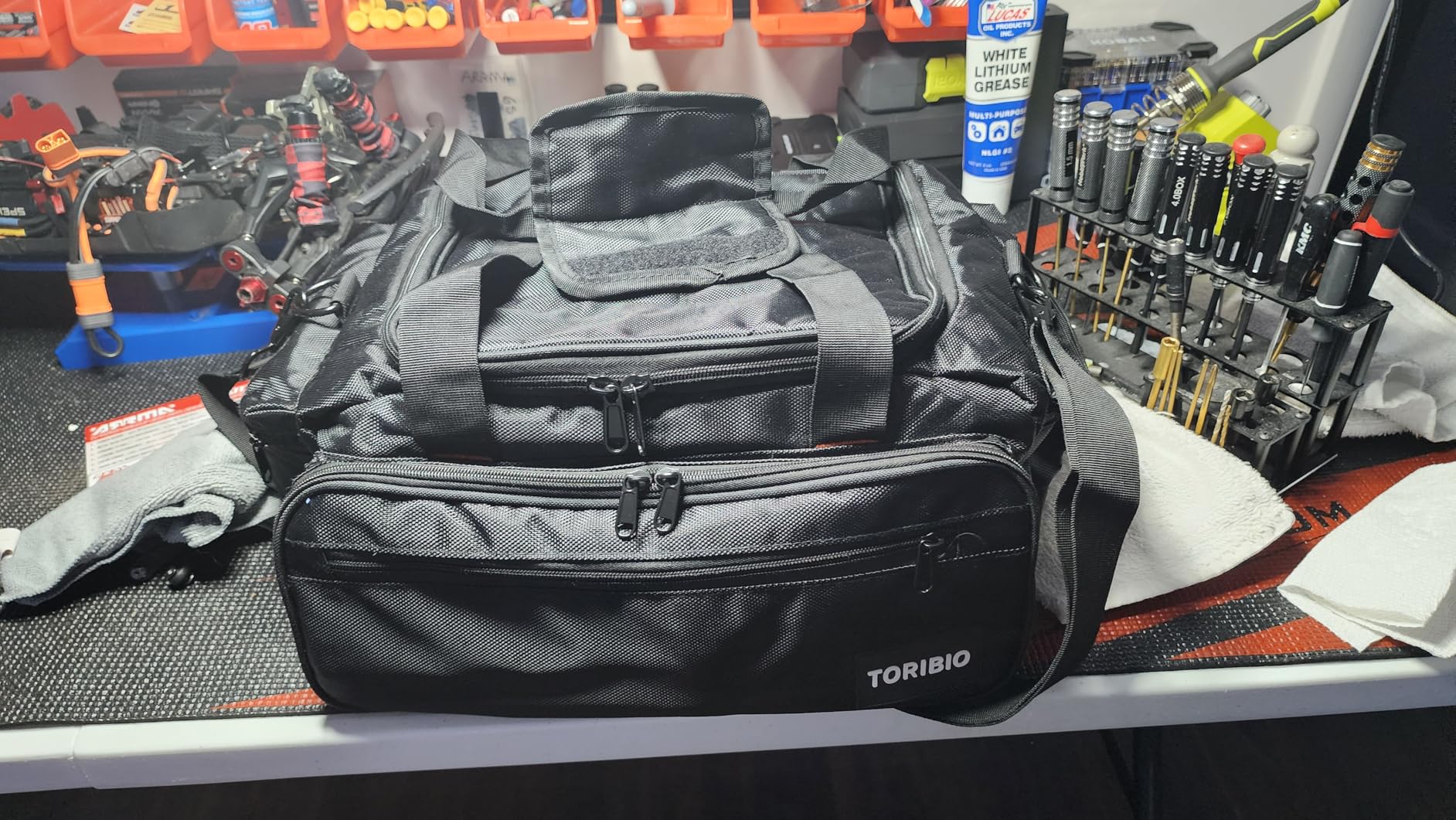 TORIBIO RC Storage Bag for 1/10 Car, Water-resistant Storage Bag for RC Cars with Bottom Clapboard for Support, Multipocket Protective RC Carrying Case Tools Accessories customer photo 2