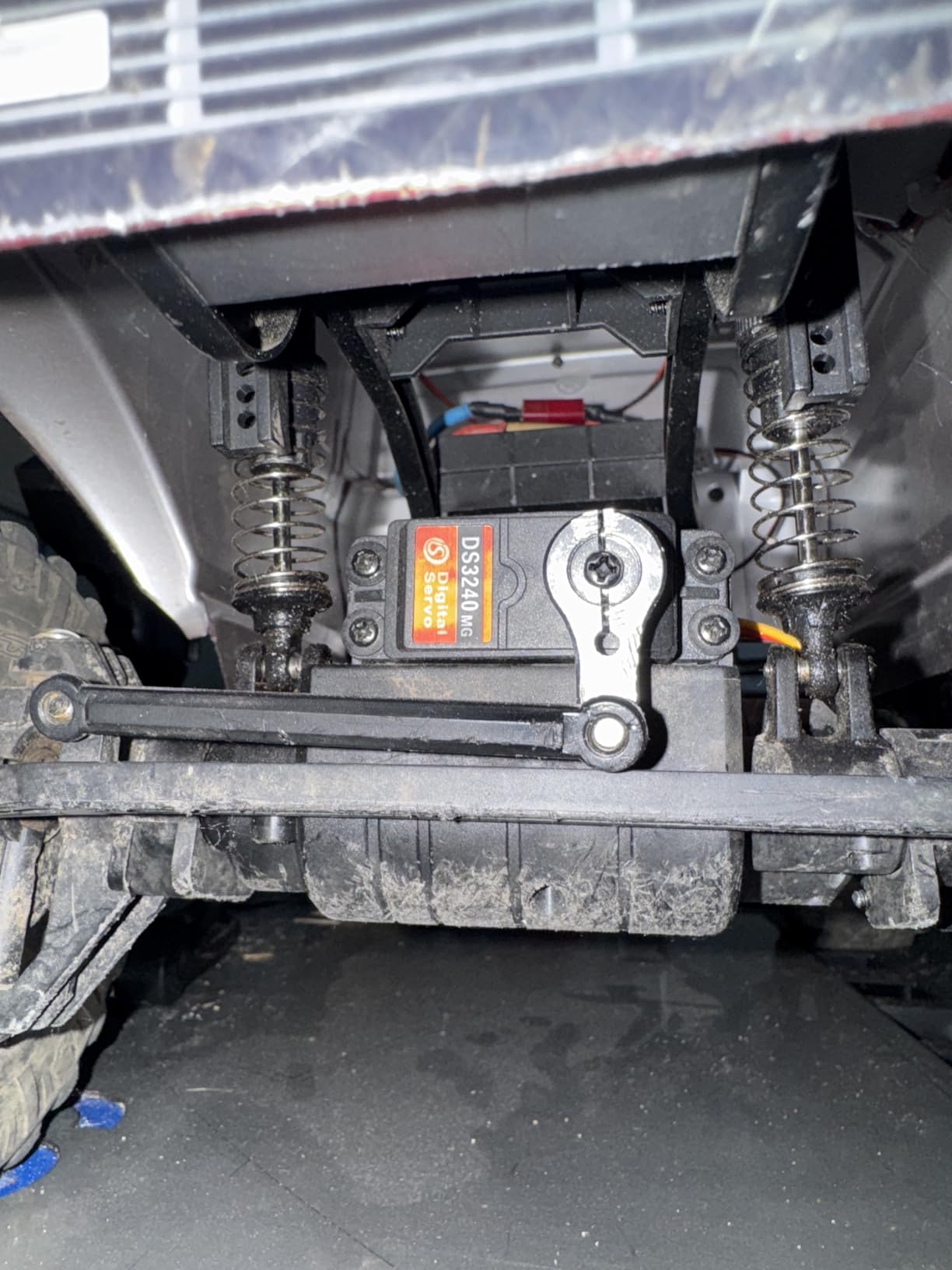 2 Pack High Torque 40KG Digital Servo, DS3240MG Full Metal Stainless Steel Gear Waterproof Steering RC Servo, for 1/8 1/10 Scale RC Car Crawler Buggy Airplane Control Angle 180° customer photo 2