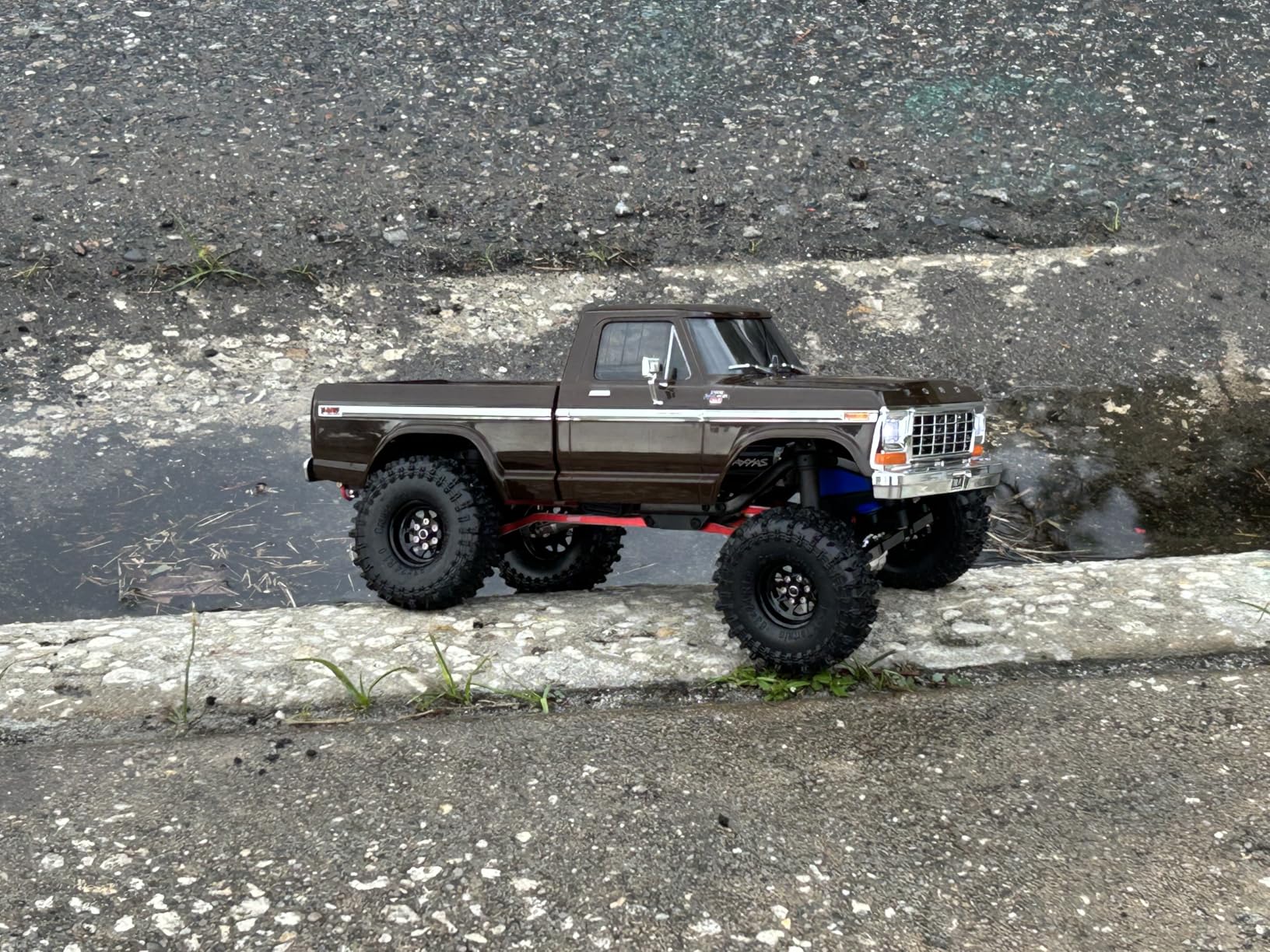 Traxxas 1/18 TRX-4M F-150 High Trail Crawler Truck customer photo 1