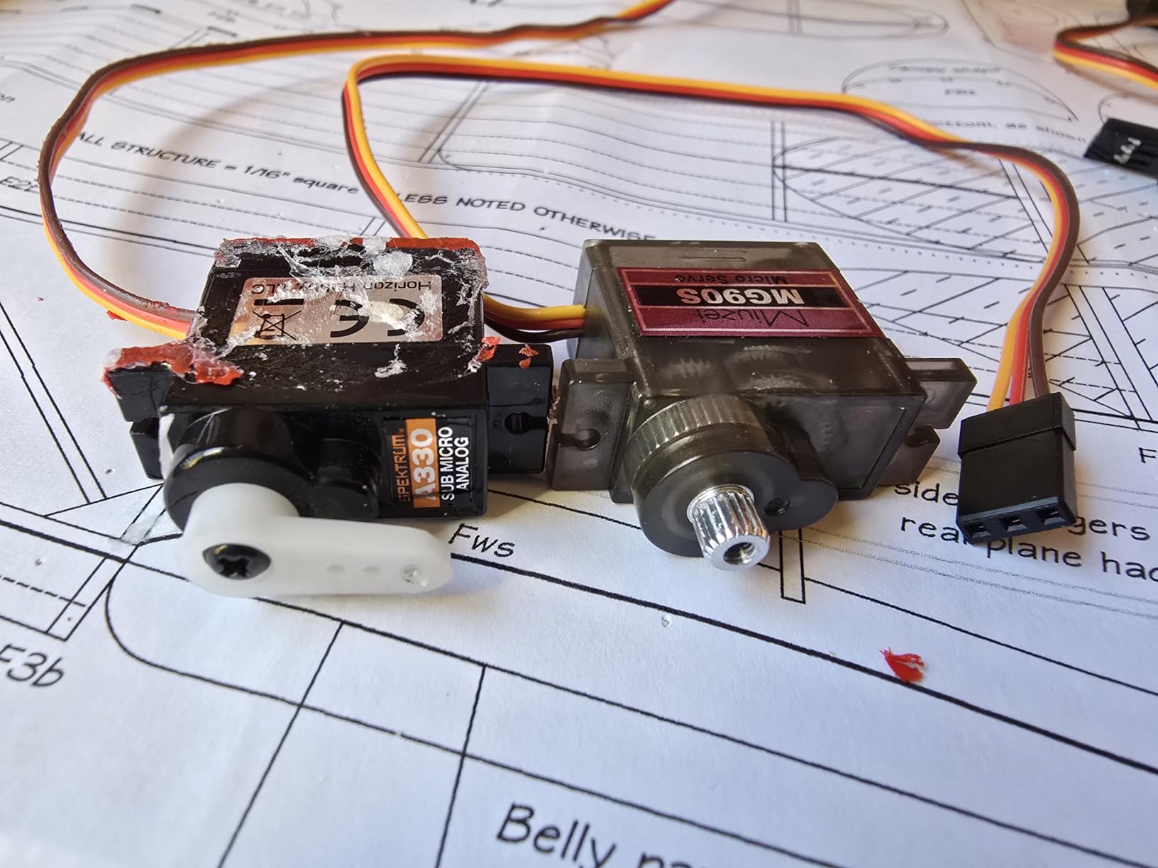 Miuzei MG90S 9G Micro Servo Motor Metal Geared Motor Kit for RC Car Robot Helicopter, Mini Servos for Arduino Project (4) customer photo 2