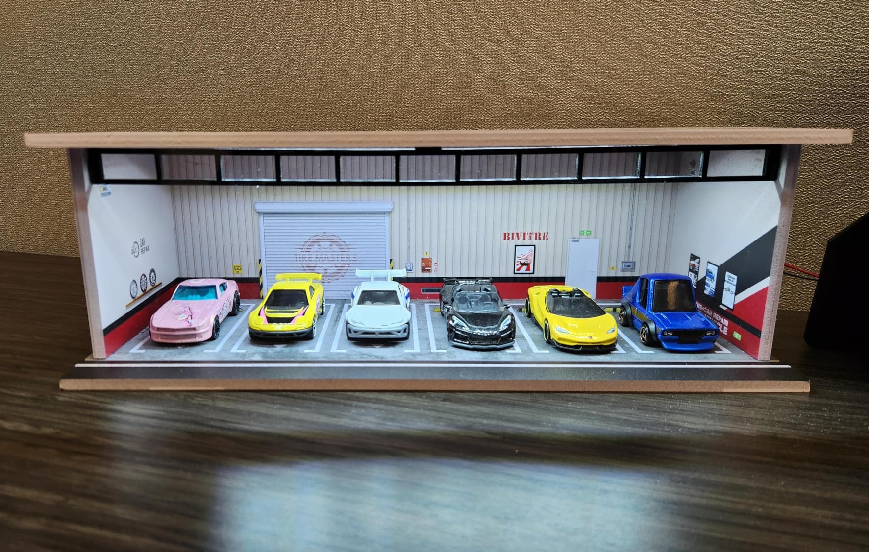 1/64 Diorama Display Case with LED Lights - Compatible with Hot Wheels Matchbox Mini GT Diecast Cars, for Model Car Display and Storage, Stackable Garage(Wheels) customer photo 1