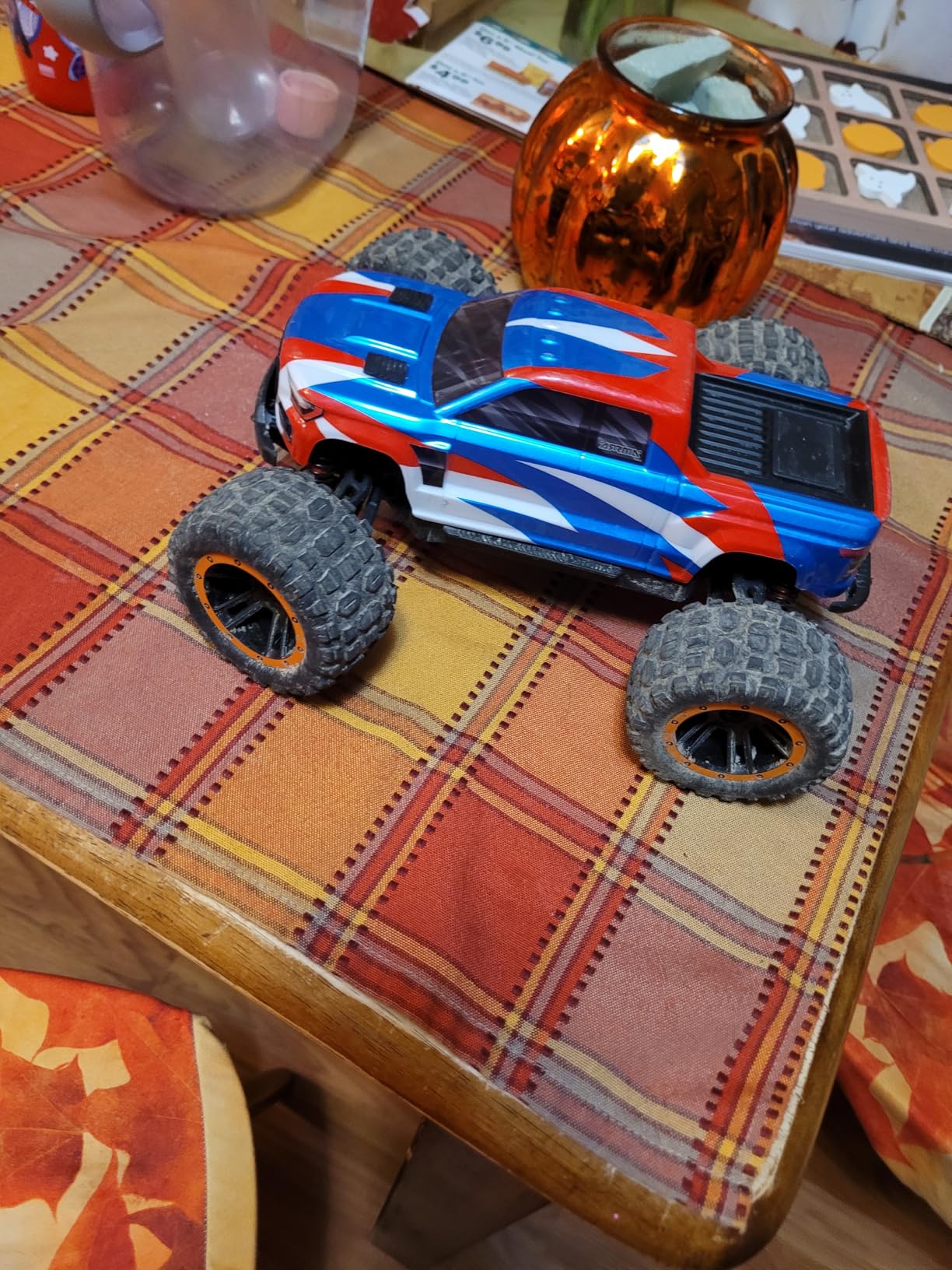 ARRMA RC Truck 1/18 Granite GROM MEGA 380 Brushed 4X4 Monster Truck RTR with Battery & Charger, Blue, ARA2102T1 customer photo 1