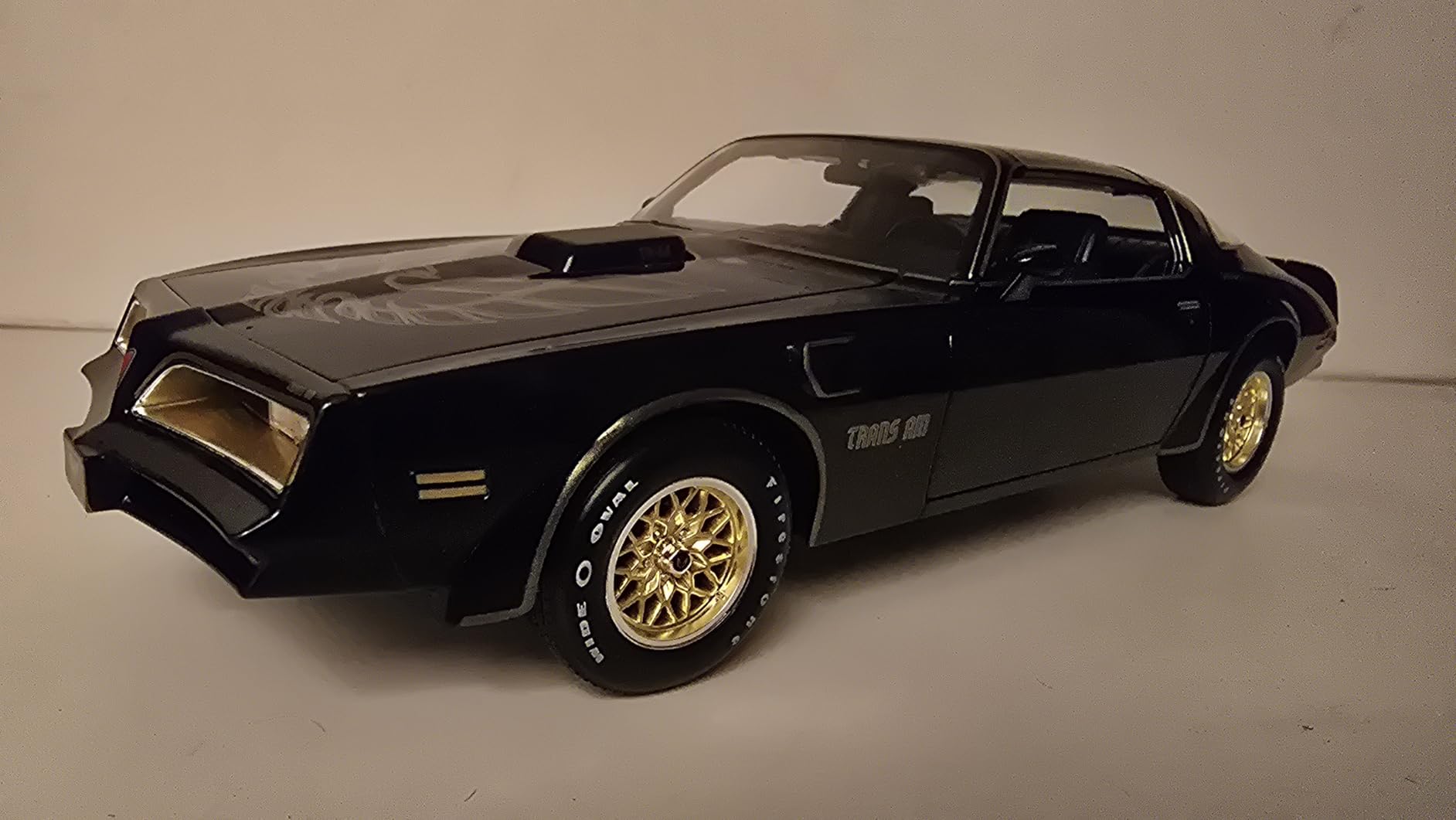 Maisto 1:18 Scale Special Edition 1978 Pontiac Firebird Trans Am Diecast Vehicle customer photo 1