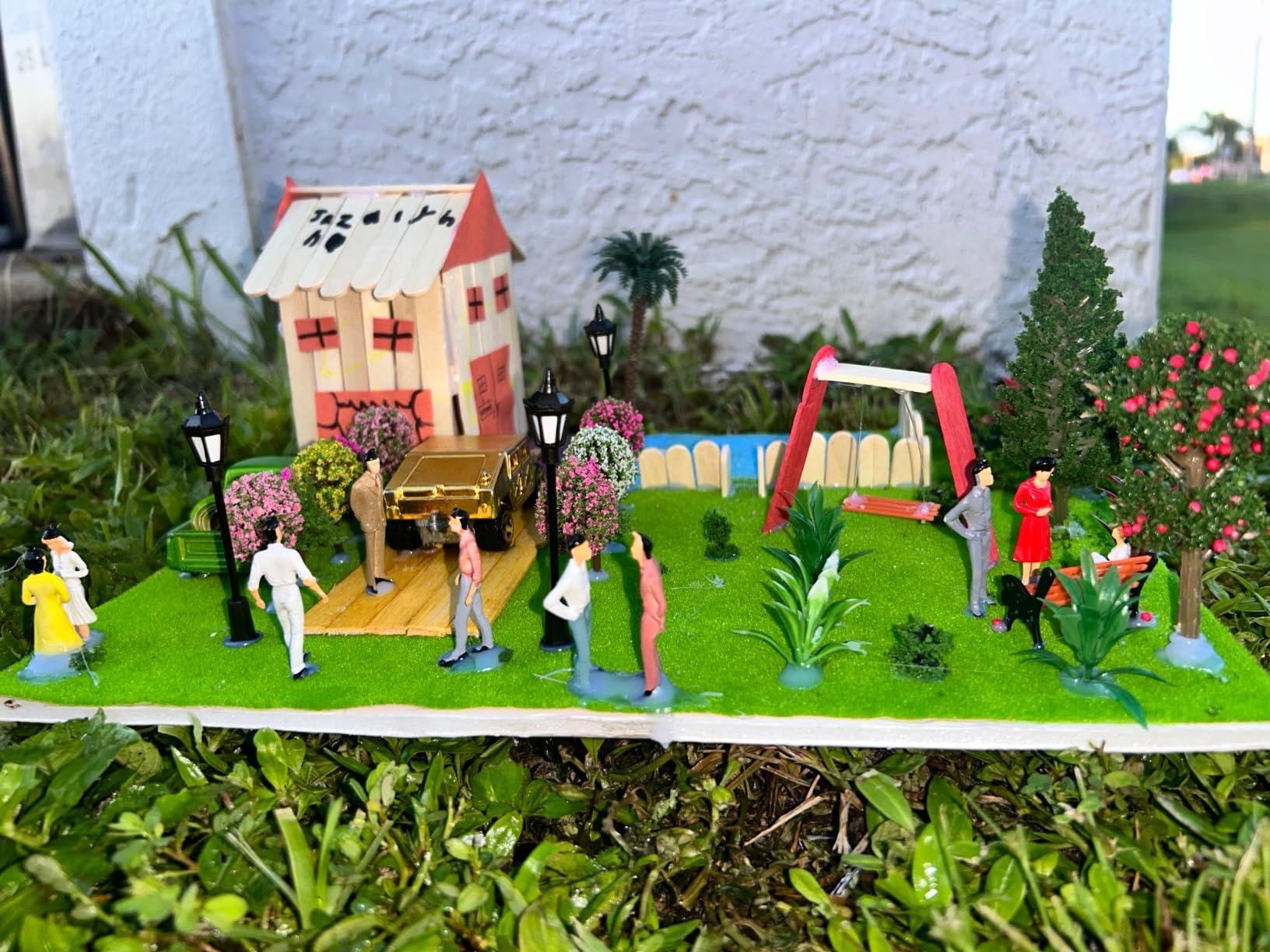 Model Scenery Kit, 47pcs, Painted Figures, Model Train Scenery, Miniature Trees, Model Trees, Model Grass Mat for Miniature Scene Landscape customer photo 1