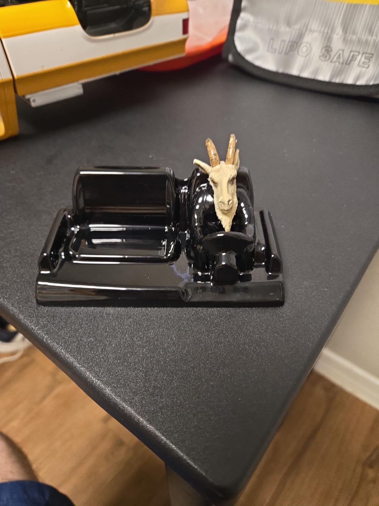 FMS FCX18 Simulation Mini RC Cars RC Crawler RC Trucks Decoration Parts: FCX18 Land Cruiser 80 Cockpit and Driver B Set with Brown Hair customer photo 1