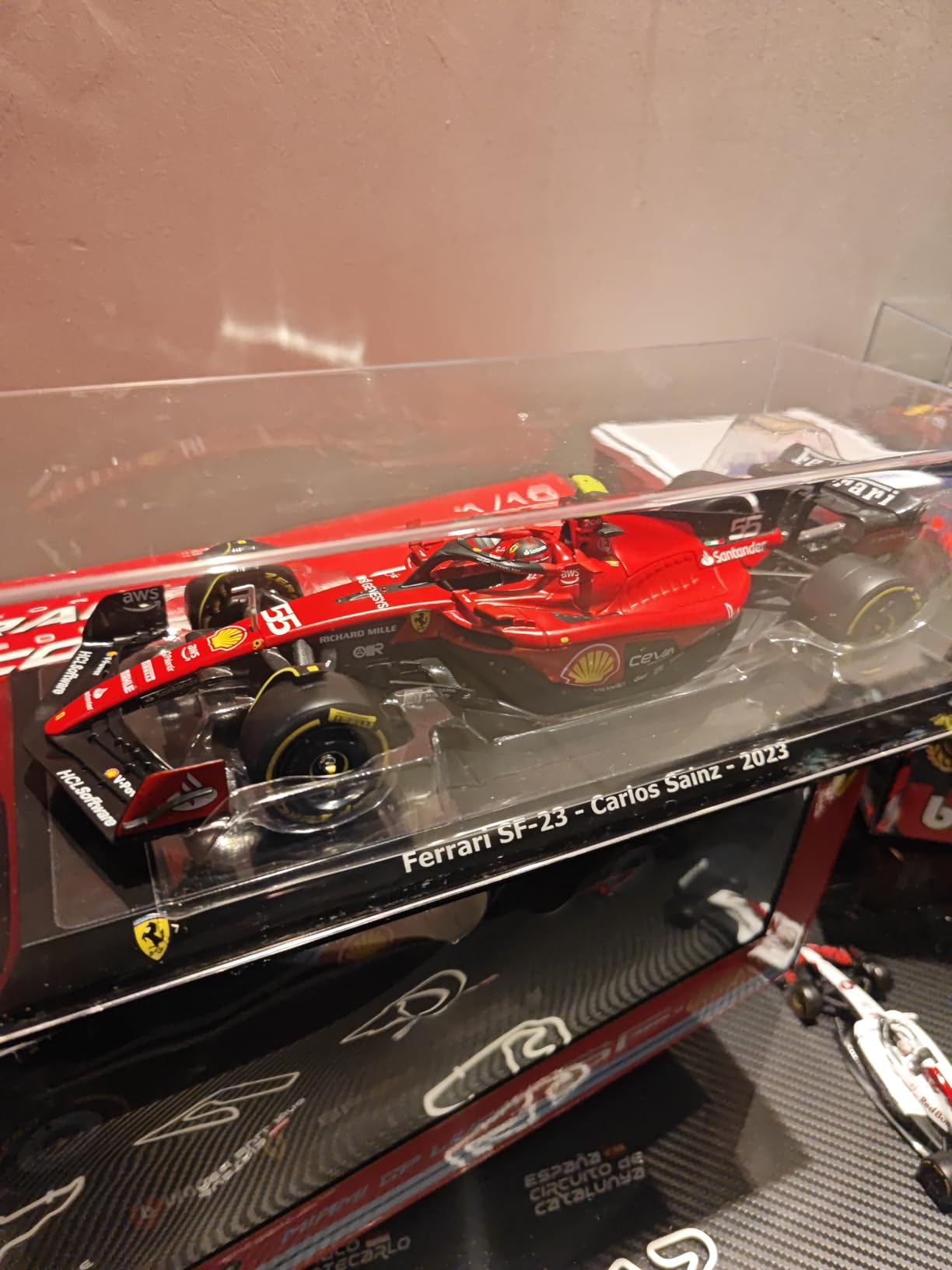 1:24 SFR Scuderia Ferrari SF-23 (2023) Diecast #16 Charles Leclerc customer photo 1