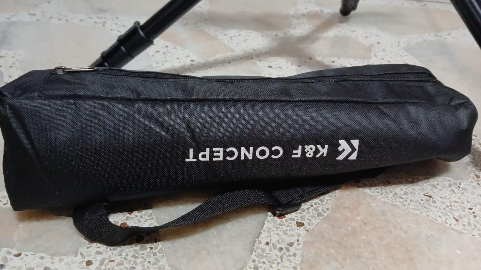 K&F Concept 76 inch Camera Tripod with Rotatable Multi-Angle Center Column,Lightweight Travel Outdoor DSLR Tripods with 360 Degree Ball Head Load Capacity 8kg/17.6lbs, Cellphone Clips for Smartphone customer photo 1