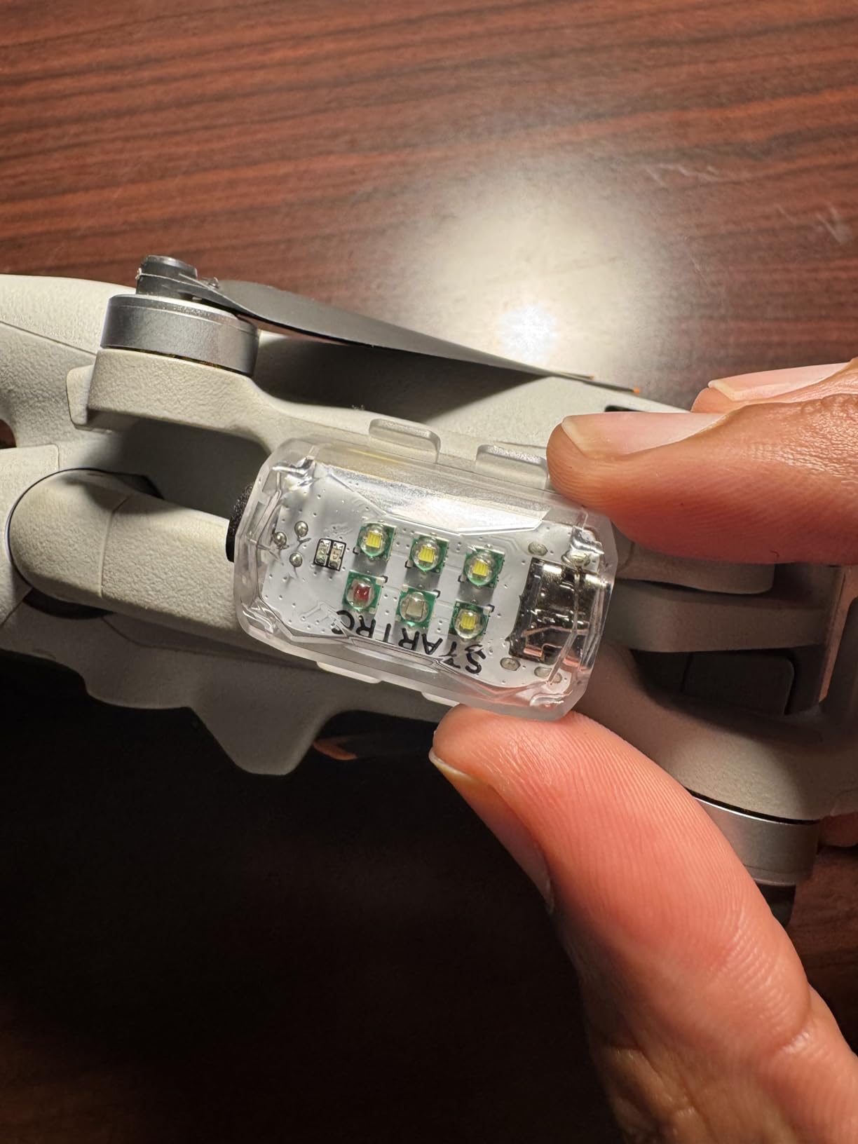 STARTRC Drone Strobe Light, Rechargable Flash Led Lamplight for FAA Drone Night Flying, Fits for DJI Neo 2, Mini 5 Pro/ 4 Pro/3/4k, Avata 2, Air 3S and All RC Drones Accessory (2pc) customer photo 2