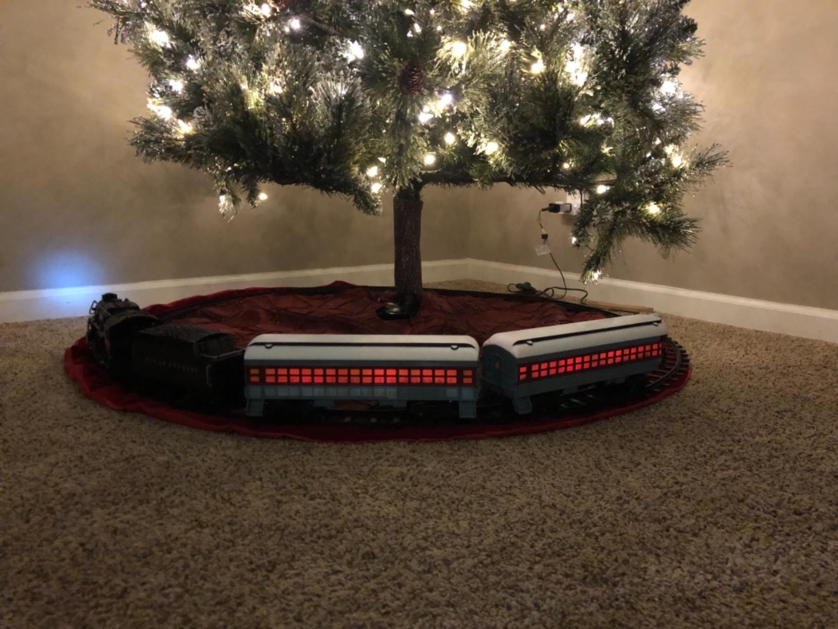 Lionel The Polar Express Battery Powered Train Set w/Bluetooth, Water Vapor Smoke, Lights, & Movie Sounds, 2-Rail Plastic Ready-to-Play Track System, Toy Train Set for Kids Ages 4+ customer photo 2