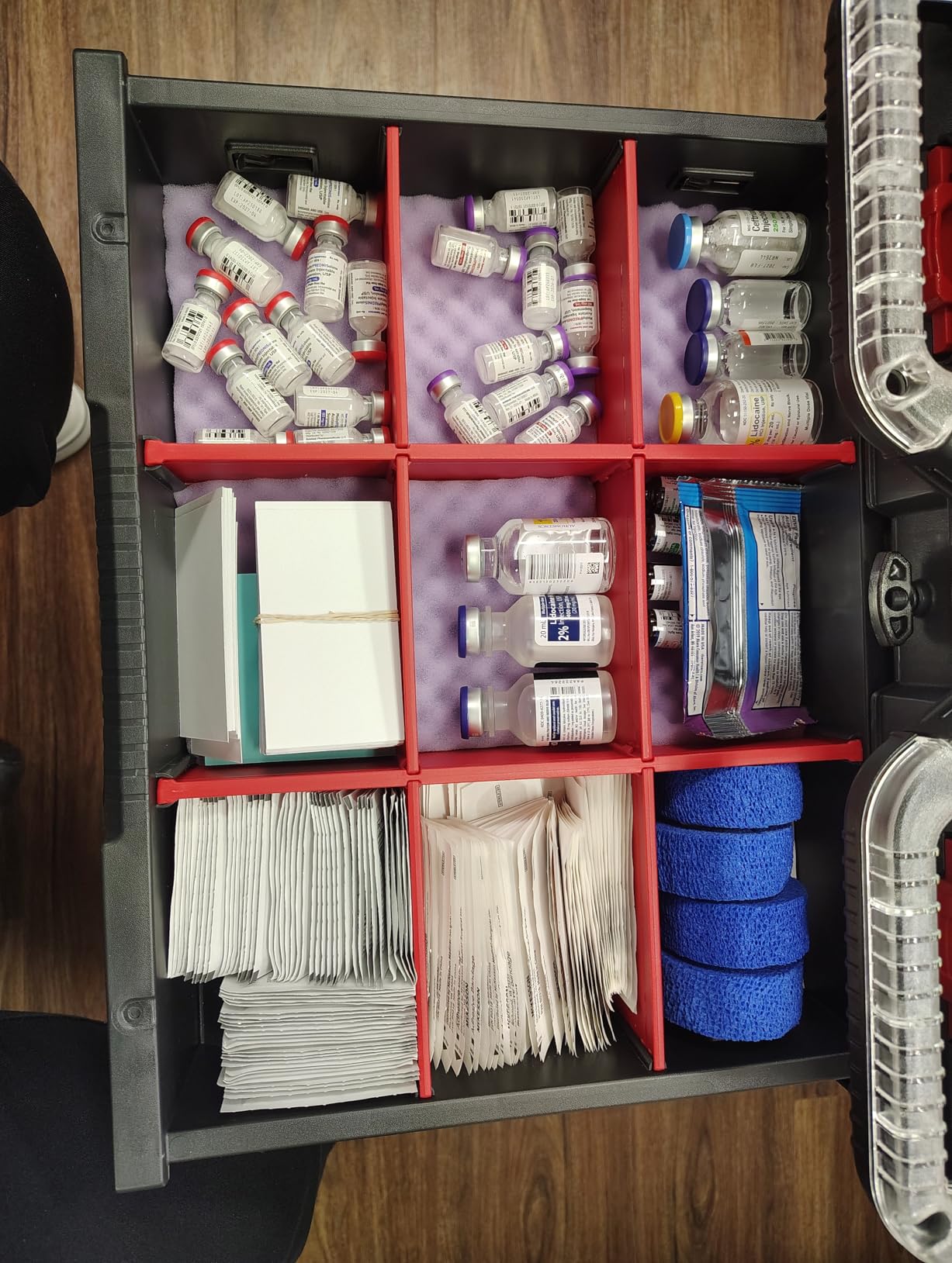 Keter Stack-n-Roll Modular Tools Organizer for Garage Storage and DIY, 3 Piece Resin Rolling Tool Box System for Small Parts, Black customer photo 2