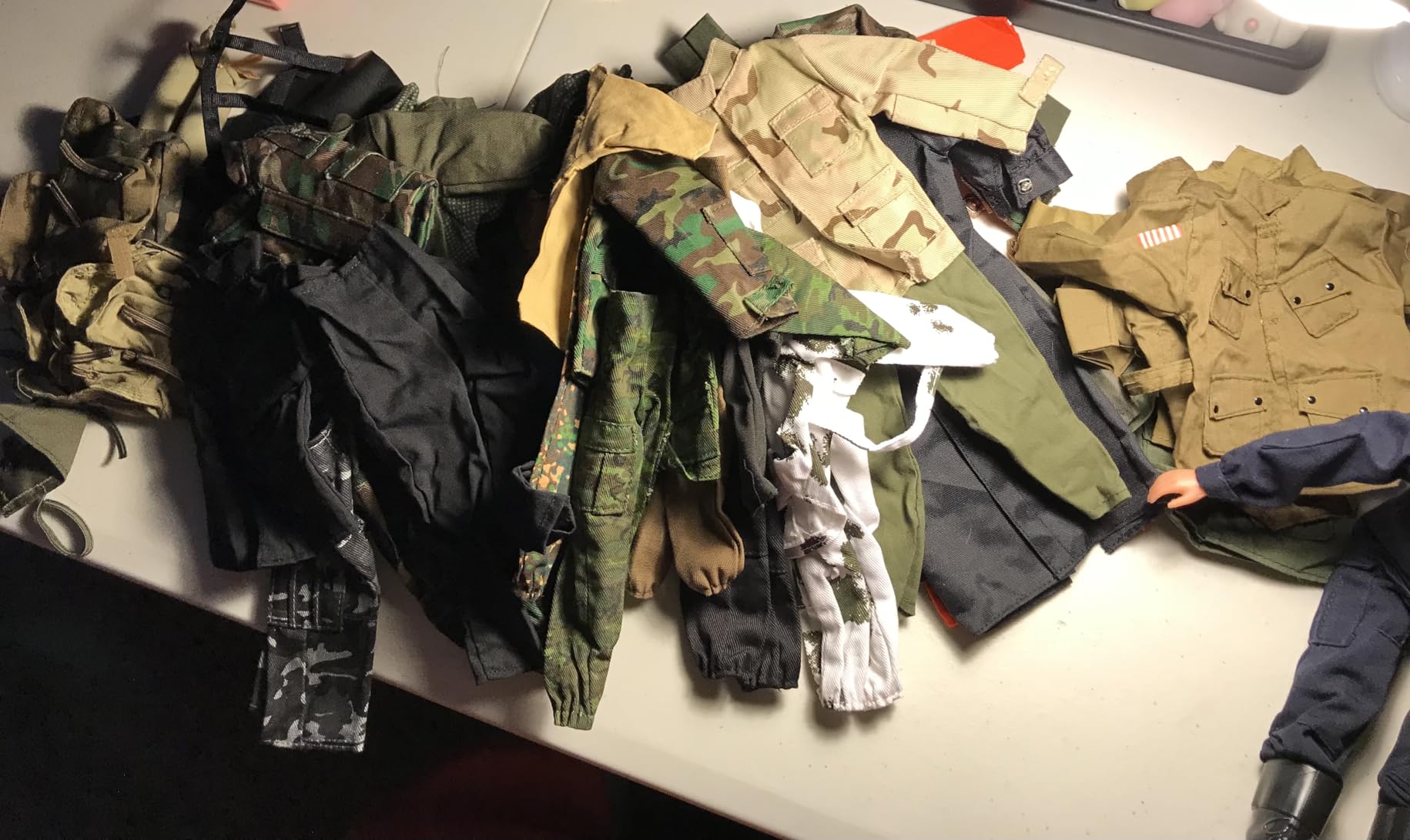 SIXPOINTS 8 Set 1/6 Scale Camo Military Uniforms Suit & Lots Harness Bag Accessories Fit for 12