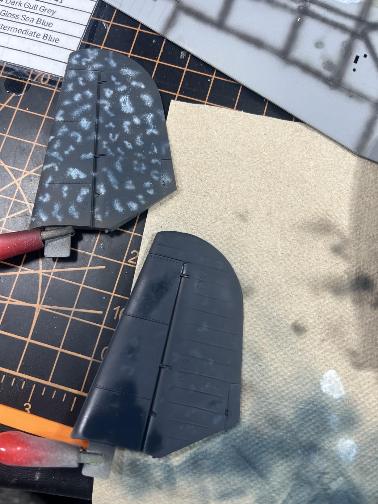 Harder & Steenbeck Airbrush - Evolution 2024 CRplus - German-Engineered Dual Action Painting Set with Gravity Feed - 0.28mm Self-Centering Nozzle - 2ml Paint Cup - 121231 customer photo 1