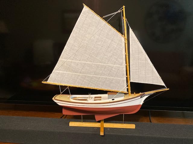 Midwest 951 - Muscongus Bay Lobster Smack 1:24 Model Kit to Build - Model Ship Kit with All Tools, Glue and Paint You Need to Assemble - Easy to Build customer photo 1