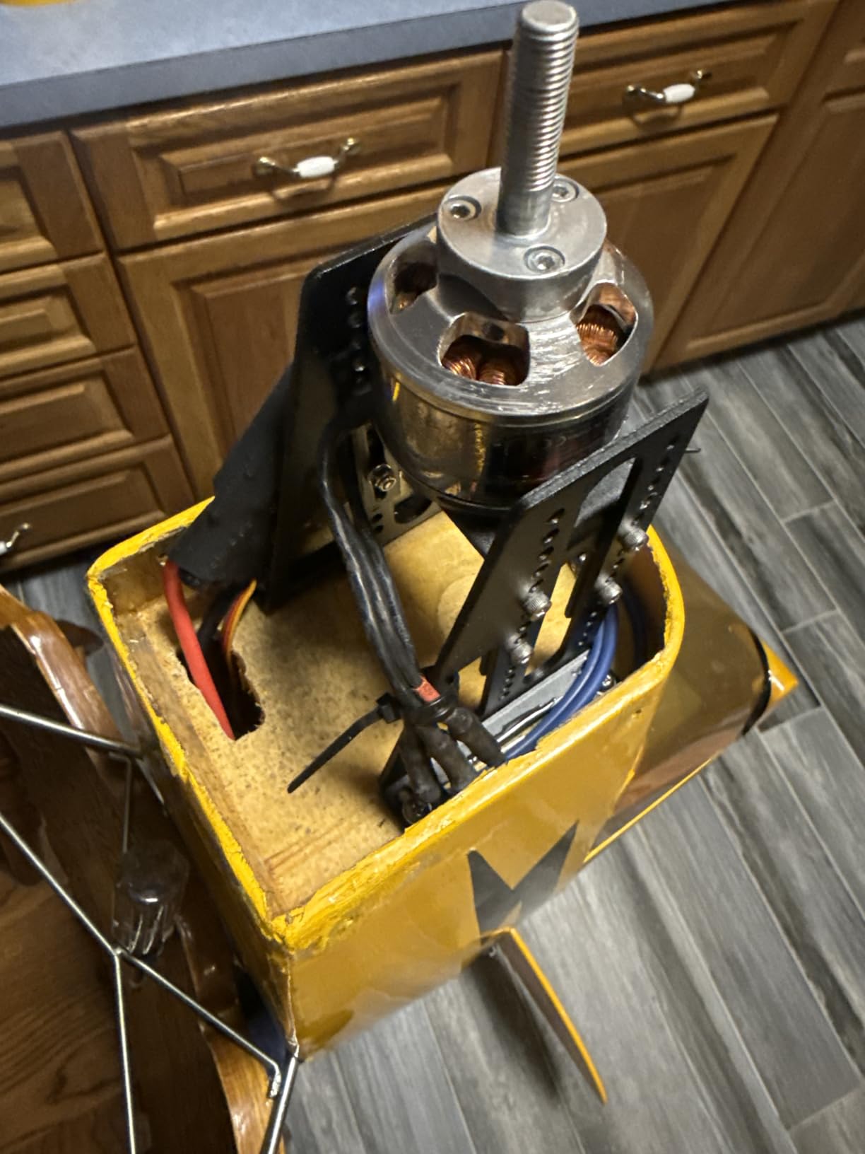 RC Airplane Electric Motor Mount, Adjustable Height Aluminum Alloy Brushless Motor Stand (2-4.3