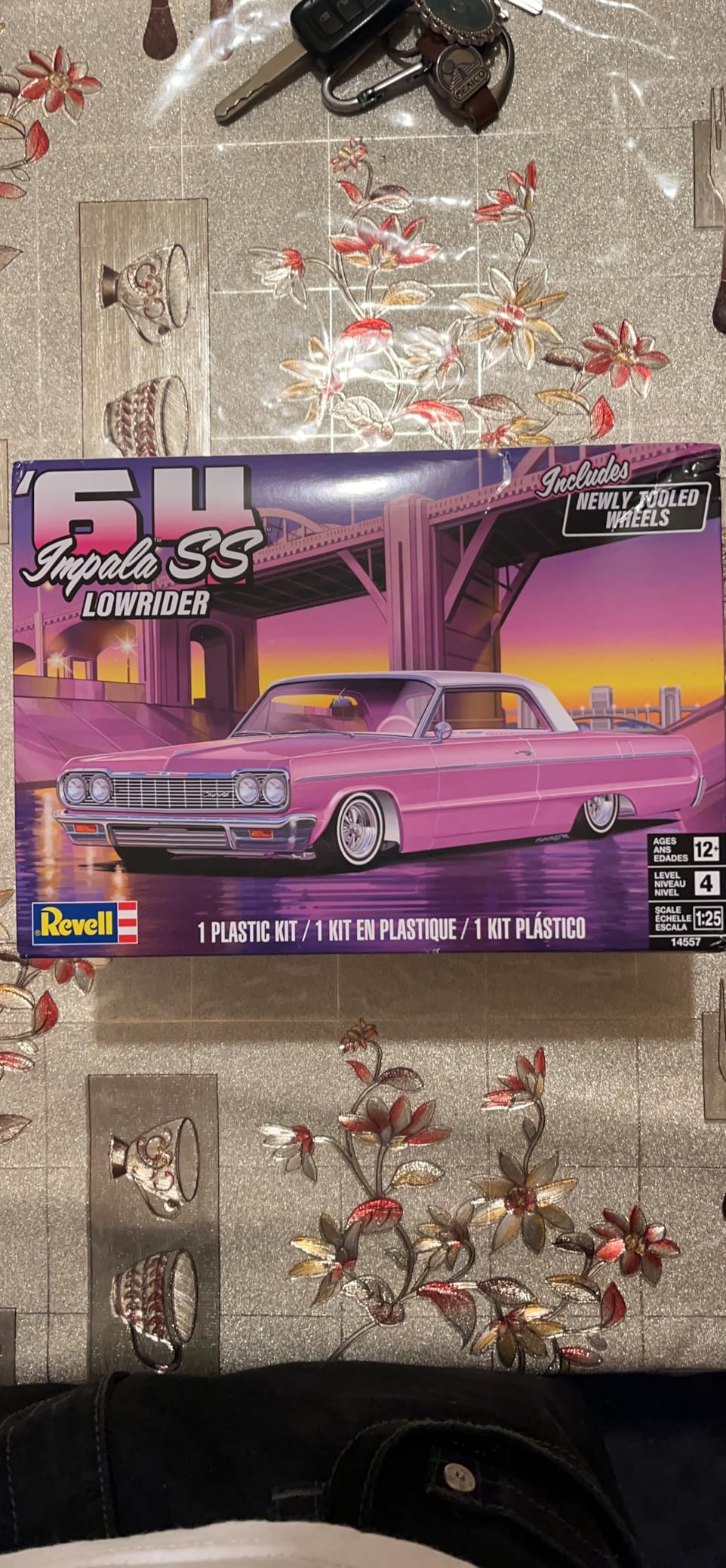 Revell 14557 '64 Chevy Impala SS Lowrider 1:25 Scale 154-Piece Skill Level 4 Model Car Building Kit customer photo 2
