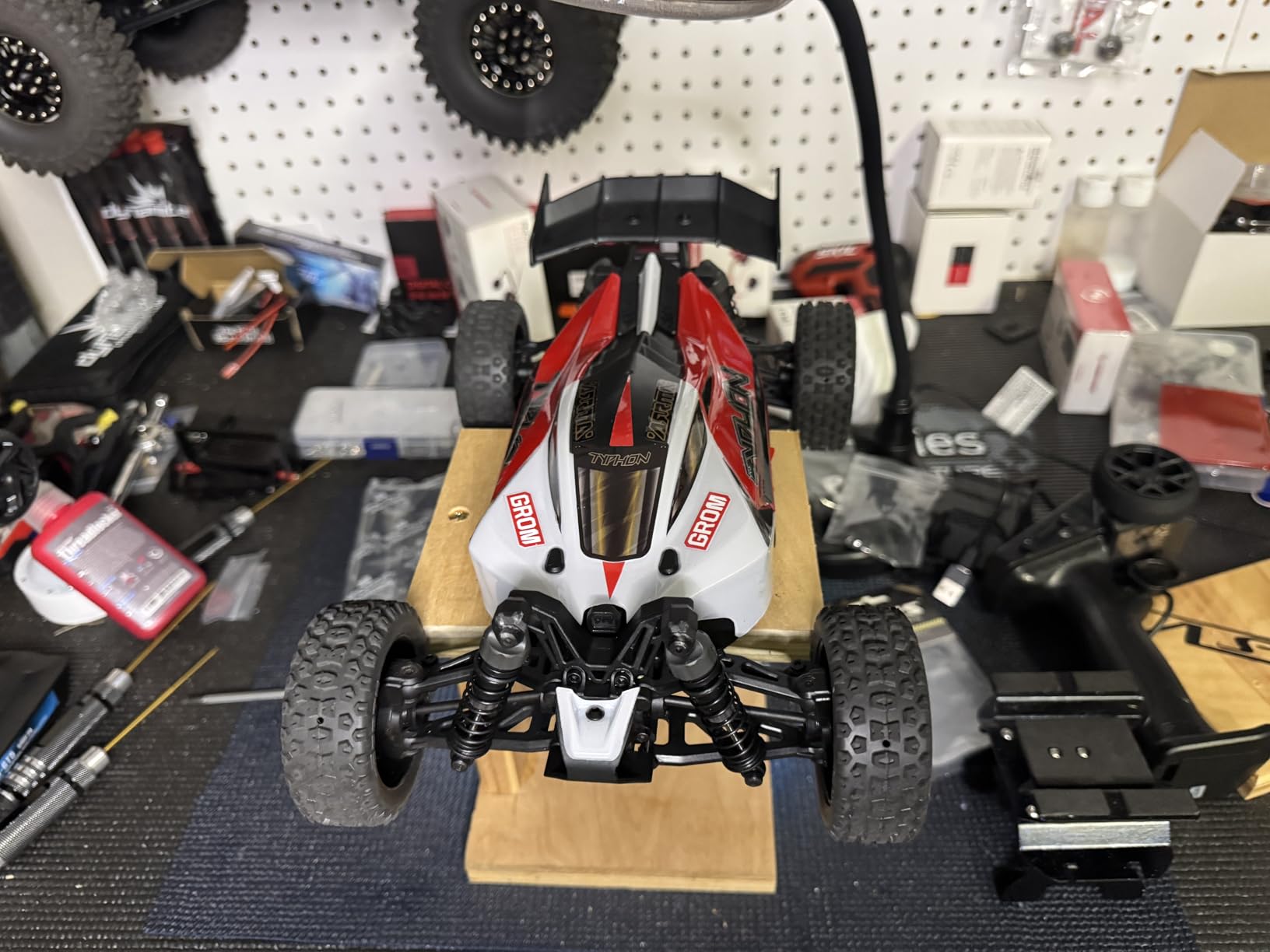 ARRMA RC Car Typhon GROM 4x4 Smart Small Scale Buggy RTR with Battery & Charger Red/White ARA2106T2 customer photo 2
