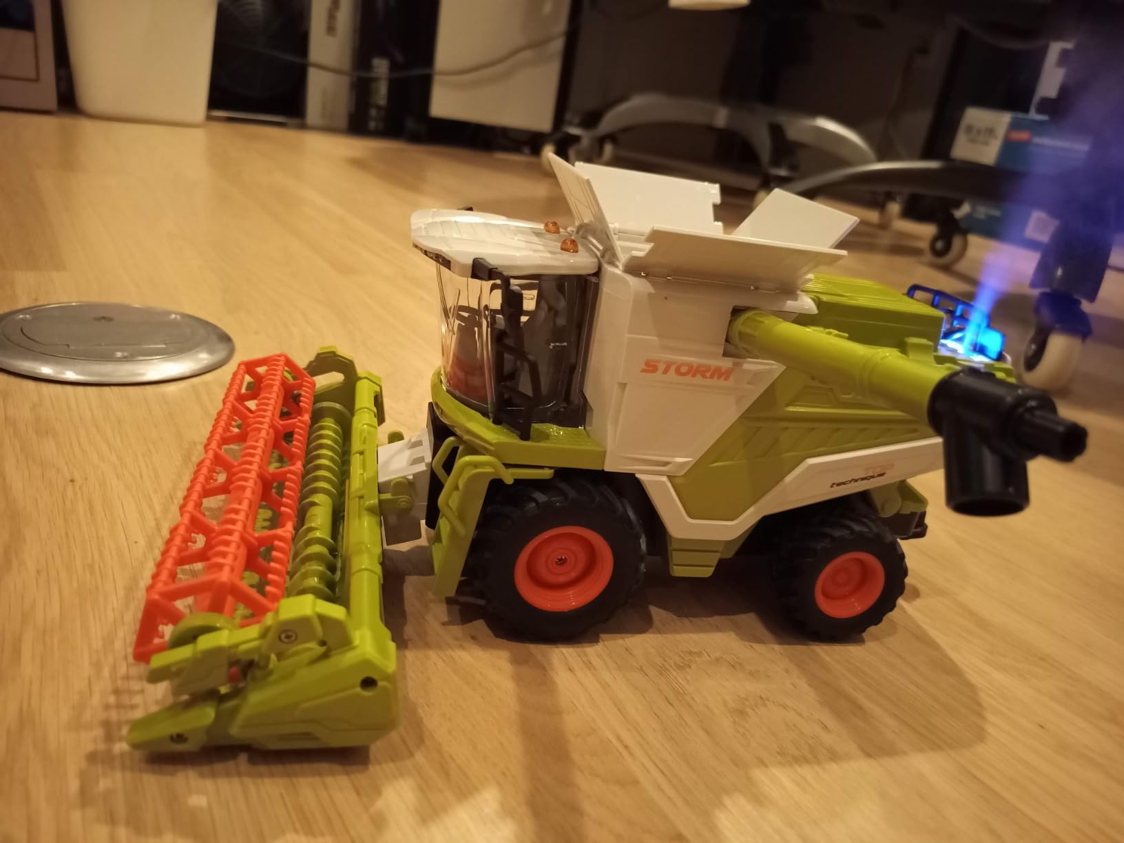 KNACKTOYZ RC Farm Tractor Toy for Kids, 2.4G Remote Control Combine Harvester Truck with Sounds, Lights & Spray, 1:24 High Simulation Toddlers Vehicle Toys, Christmas Birthday Gift for Boys Girls 3-8 customer photo 2