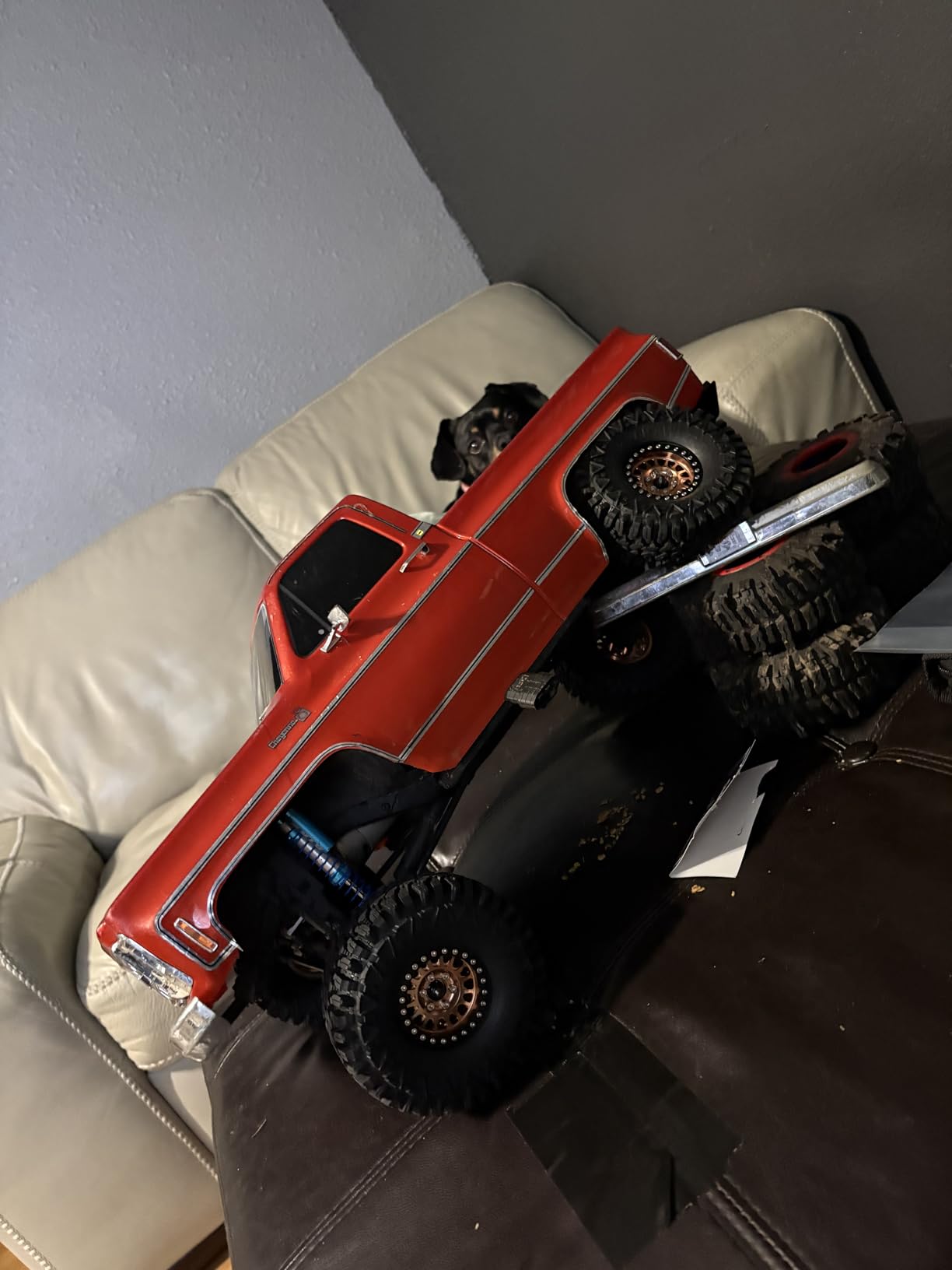 RC 1.9in Beadlock Wheels and Tires for 1/10 TRX4, Axial SCX10 II 90046 SCX10 III, D90 RC Crawler Car, Alloy 1.9in Beadlock Rims, Soft Rubber 1.9in Beadlock Tires, 4pcs, Bronze customer photo 1