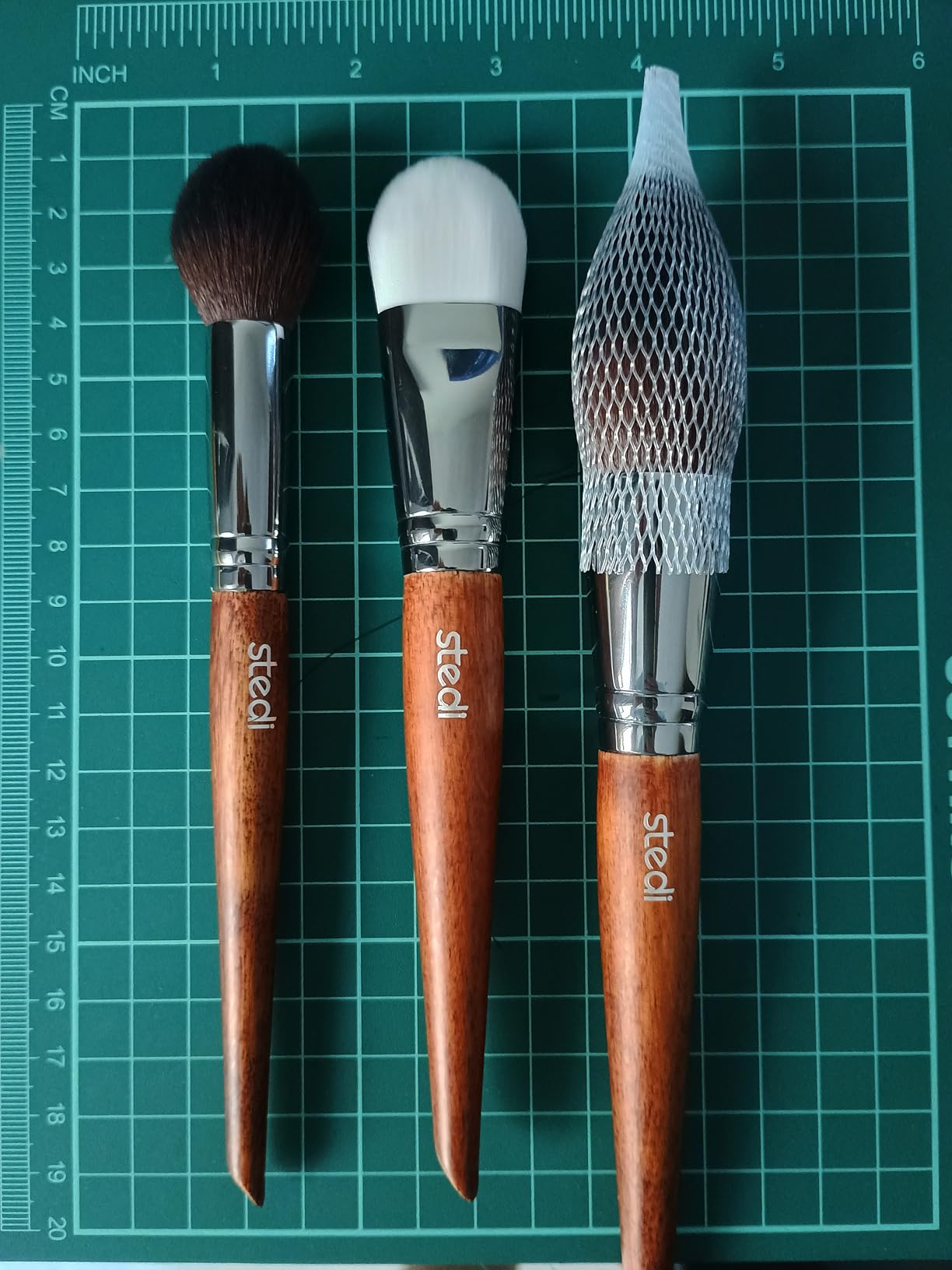 stedi Model Cleaning Brush Kit, Model Hobby Making Tools, 2 Soft and 1 Stiff Figure Duster Brush, Model Dusting Brush for Statues, Gundam, Scale Military Hobby Crafts customer photo 1