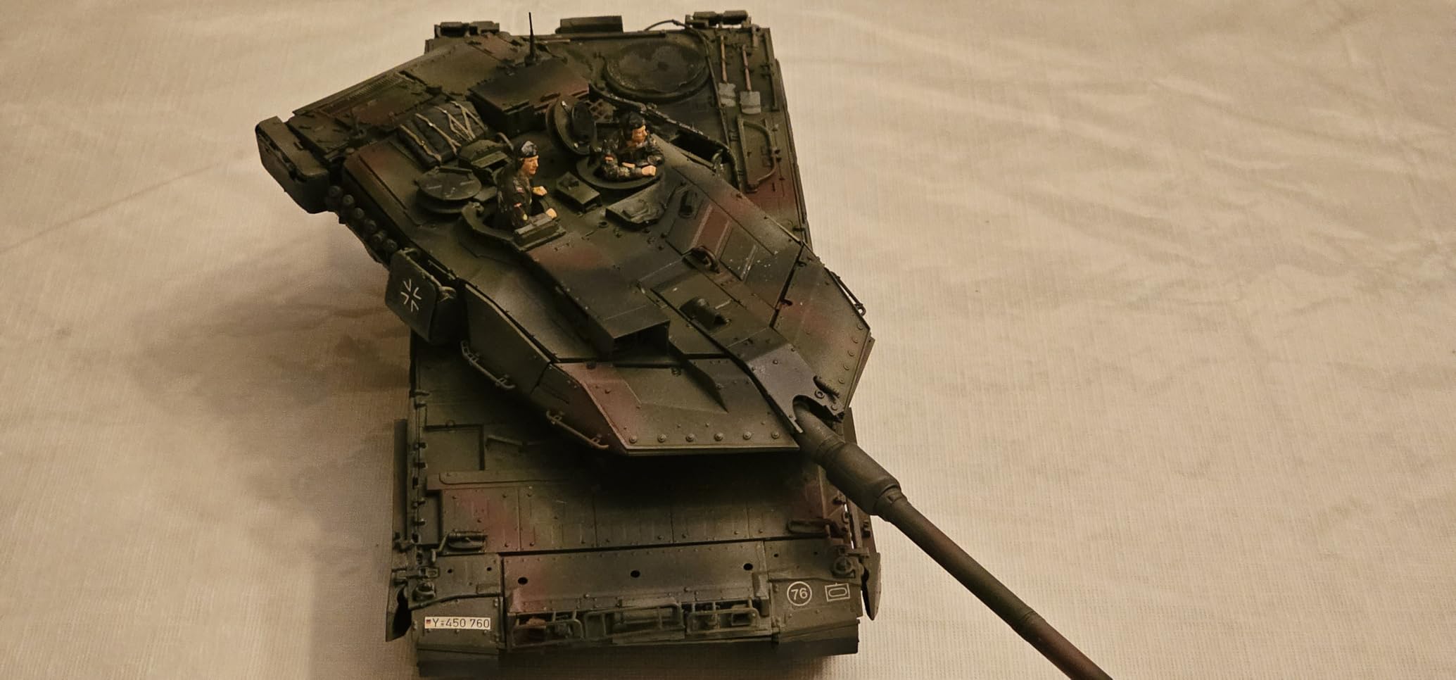 Tamiya 35387 1:35 KPz Leopard 2 A7V Model Building Kit customer photo 1