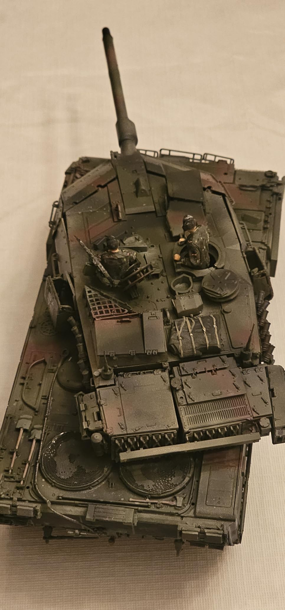 Tamiya 35387 1:35 KPz Leopard 2 A7V Model Building Kit customer photo 2