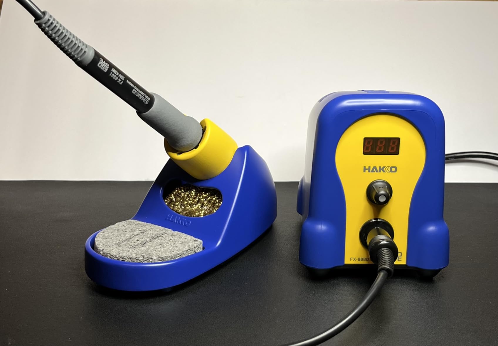 Hakko FX888DX-010BY Digital Soldering Station with Rotary Encoder customer photo 1