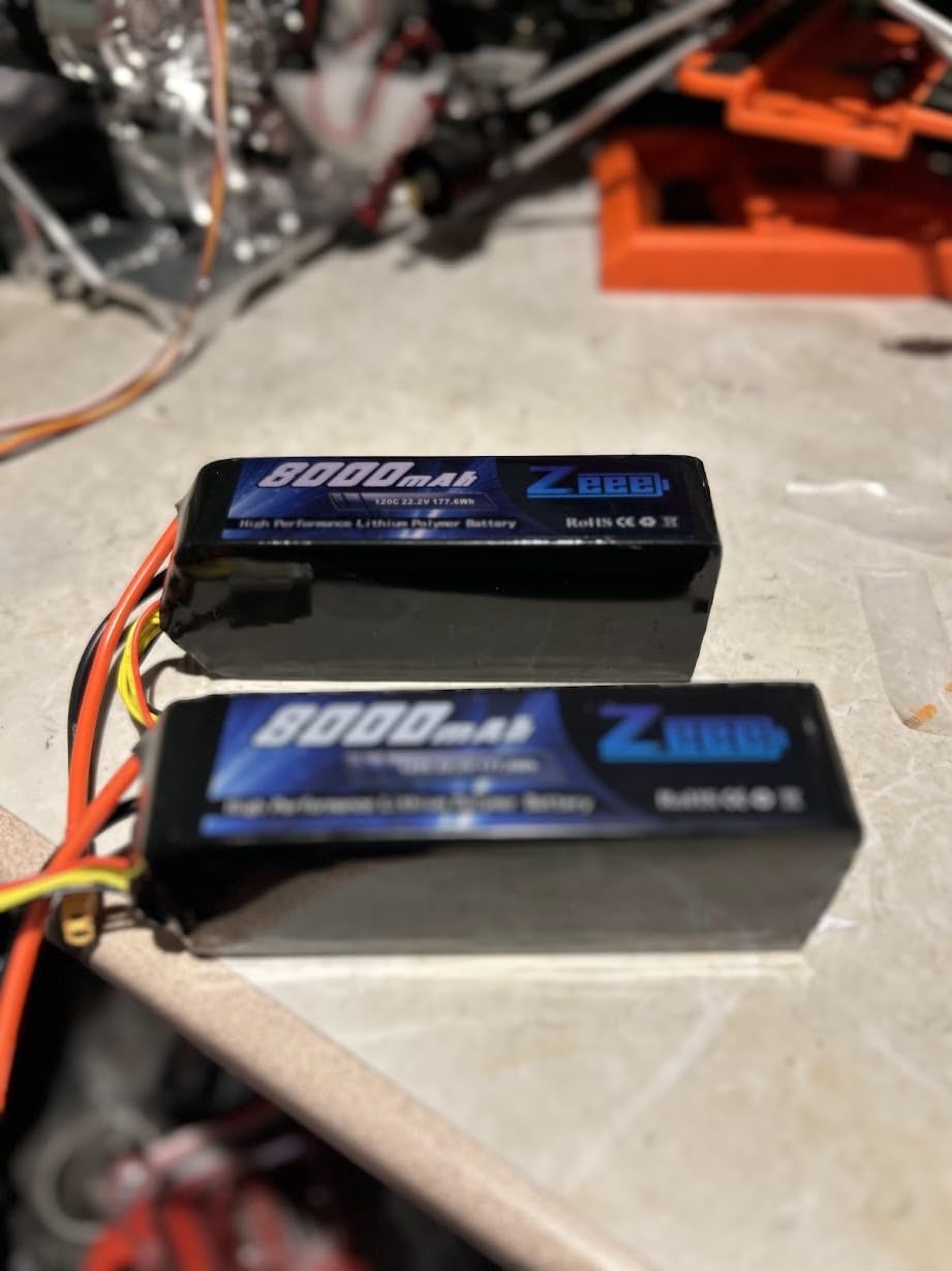 Zeee 6S Lipo Battery 8000mAh 22.2V 120C Soft Pack RC Battery XT60 Connector for RC Car Truck Desert Racer RC Drone RC Tank Racing Hobby Models(2 Pack) customer photo 2