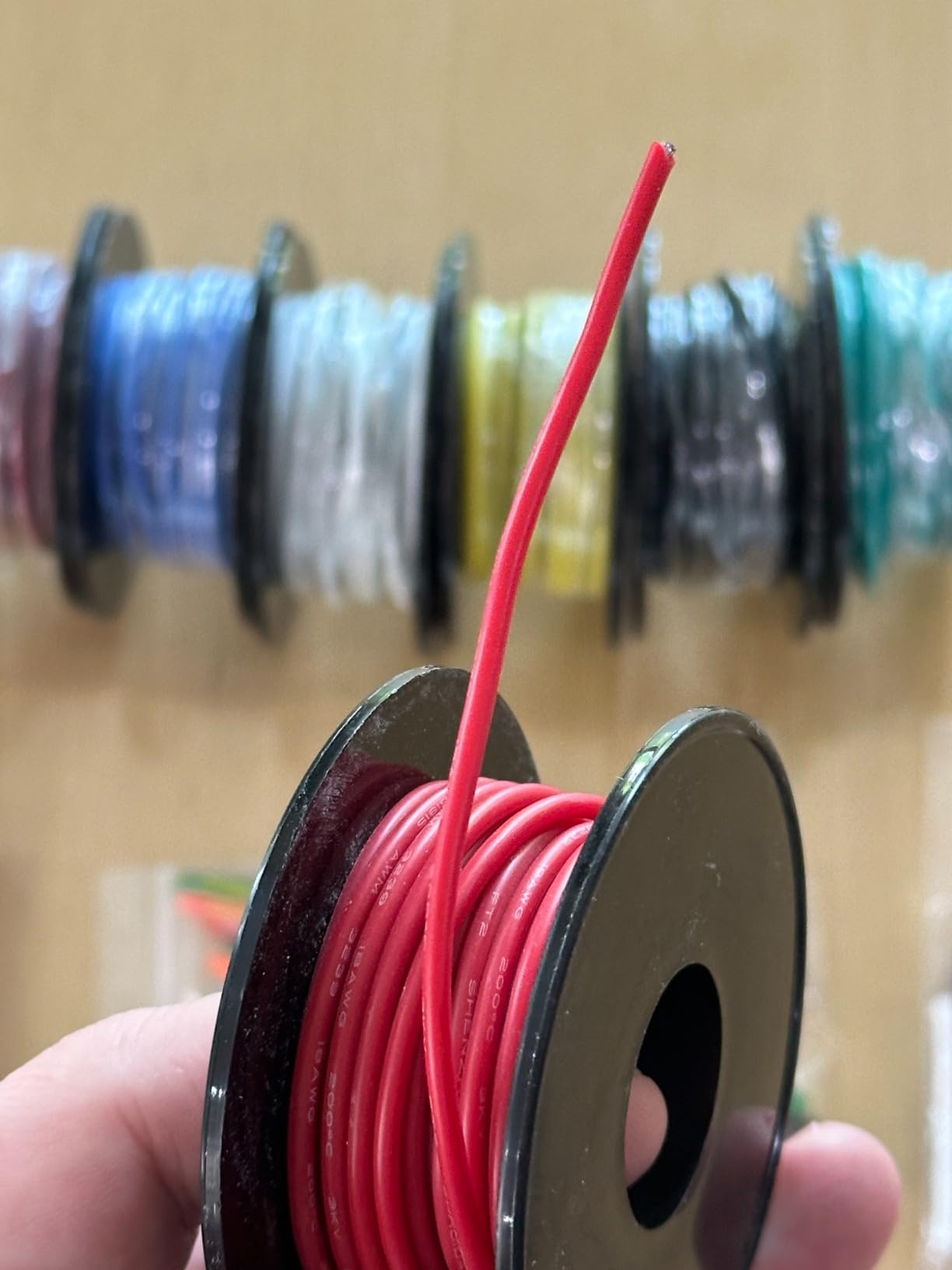 18 AWG Stranded Electrical Wire Spool, 8 Colors Each 20FT 18 Gauge Silicone Wire, Flexible Tinned Copper Hook Up Wire Kit for DIY Electronics, Automotive, Breadboard, Electric Toys, Power Wiring Kit customer photo 2