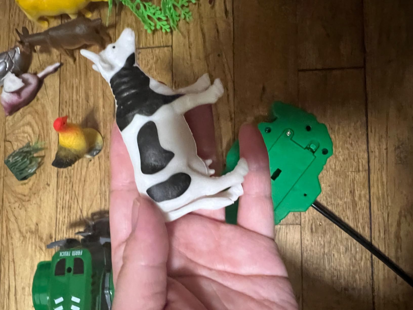 FIIOEOY Remote Control Tractor Toys, RC Tractor Set with Trailer/Farm Animals/Fences/Light, Farm Vehicle Toys for 3-7 Year Old Boys Kids Toddlers Birthday Gifts customer photo 1