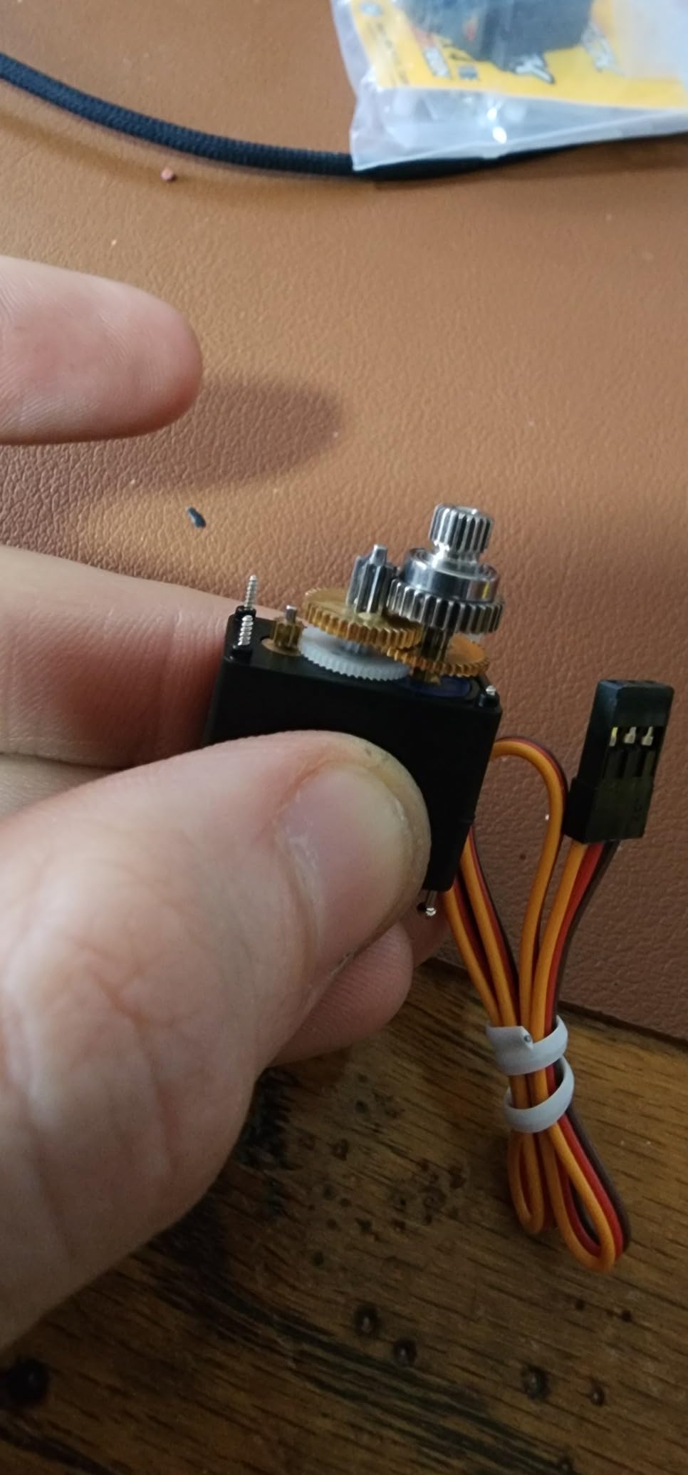 GOTECK 2PCS 2g Mini Servo, Micro Full Metal Gear Digital Servo,for RC Car Model Boat Fixed-Wing Helicopter Airplane Robot Toy customer photo 2