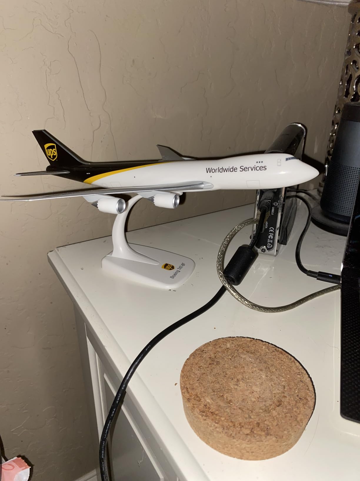 Herpa Snap-fit Airplane Model Boeing 747-100 Pan Am on Scale of 1:250, Plastic Miniature with pedastal, Model Building, Collectors Edition customer photo 1