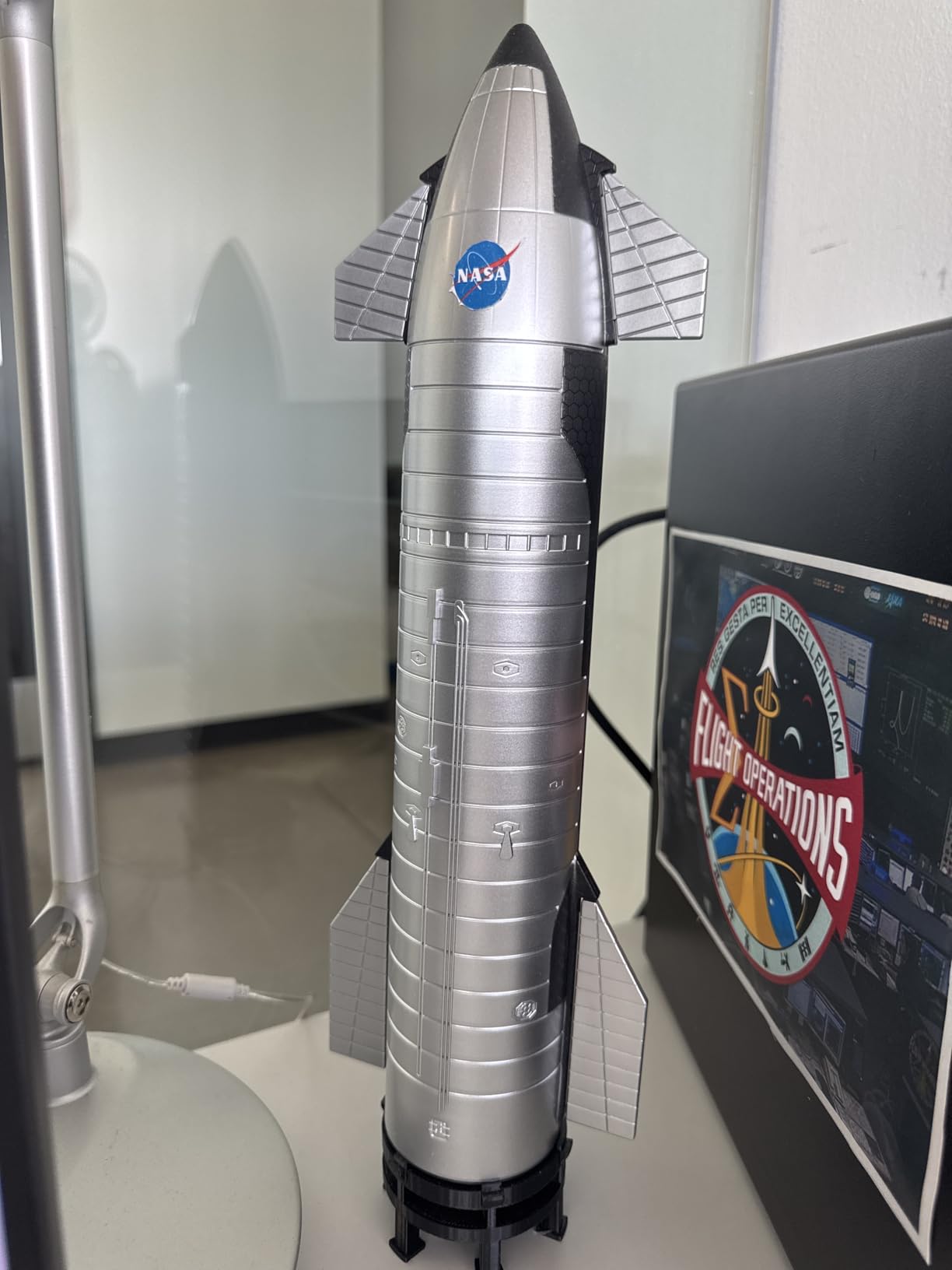Mahfisj 1:144 Scale SpaceX Starship Model 13.43in Height Durable Plastic Material, Includes a Sturdy Bracket customer photo 1