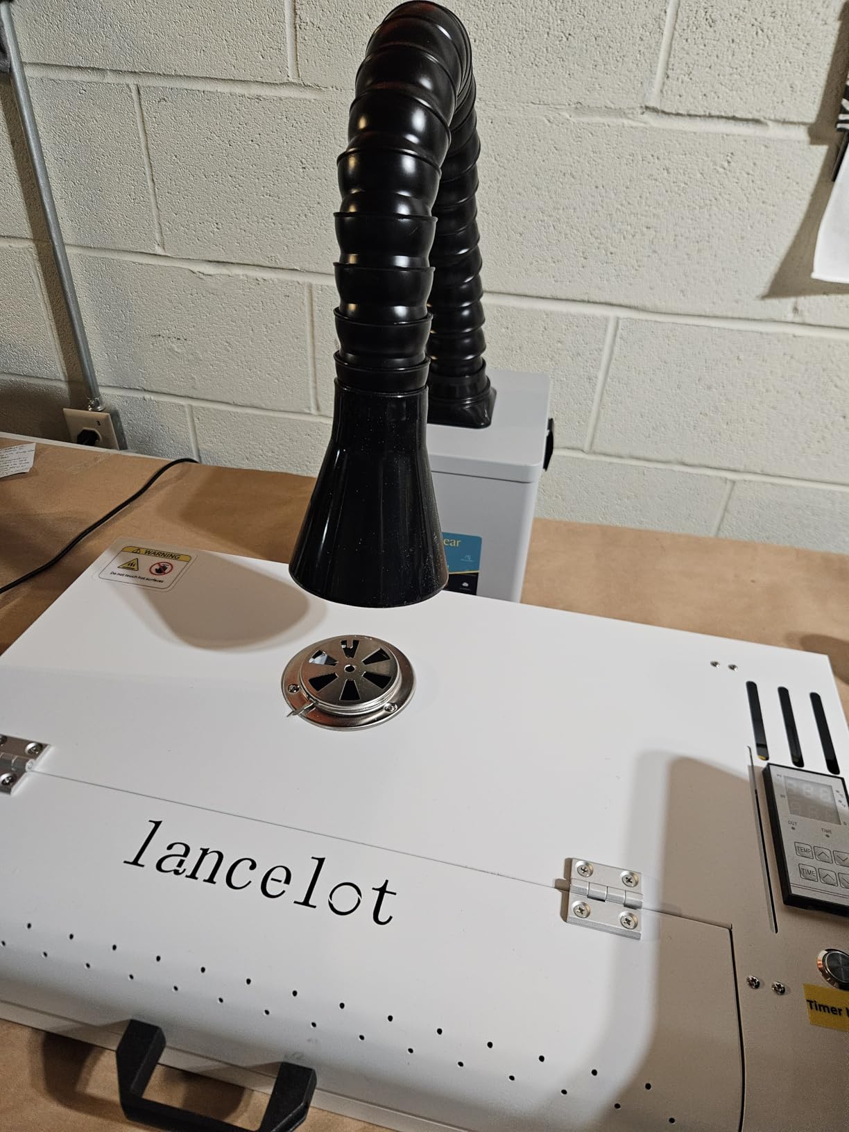 FumeClear FC2001A Solder Fume Extractor, 120 to 180m3/h Strong Suction, 3-speed Adjustment, Low Noise High Efficiency Fume Removal, For 110V to 220V Wide Voltage Suitable for Desktop Soldering Iron customer photo 1