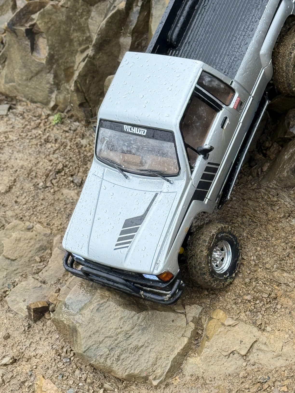ZRTR0064 Trail Finder 2 Truck RTR LWB w/ 1987 Bodyset (White) customer photo 1