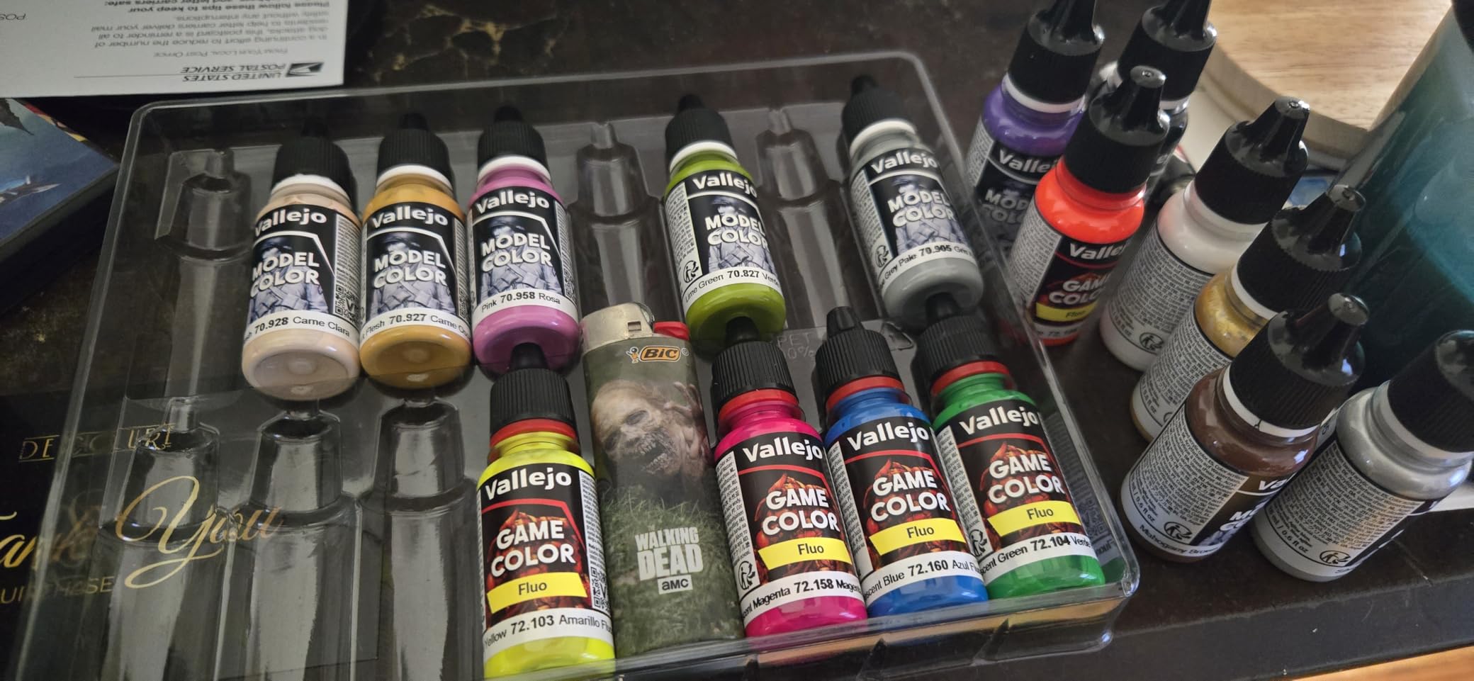 Vallejo - Wargame Special Acrylic Paint Set | Model Color | High Pigmentation Colors | Realistic and Historical Finishes for Model Kits & Scale Figures | 16 Bottles x 18 ml. (0.60 fl.oz) customer photo 4