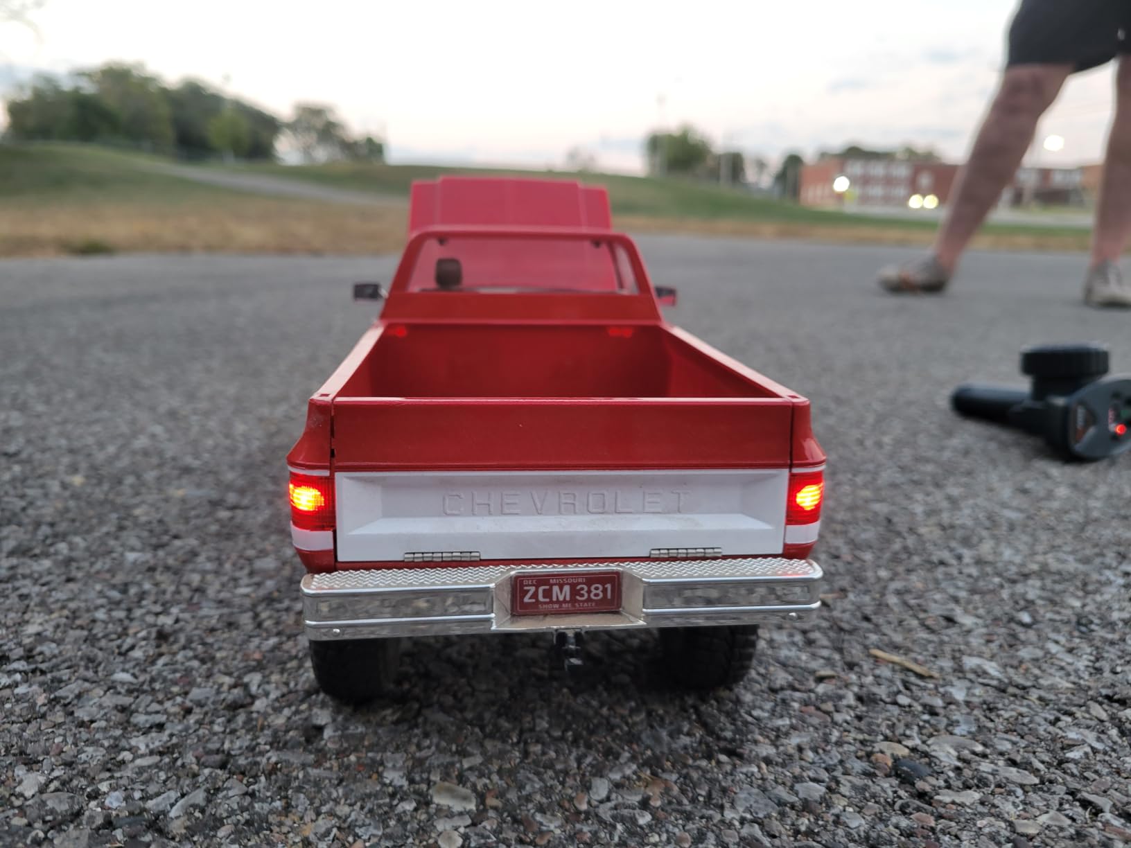 FMS FCX18 1/18 Chevrolet K10 RC Truck, Officially Licensed 4WD RC Crawler 2 Speeds Switch with LED Lights customer photo 2