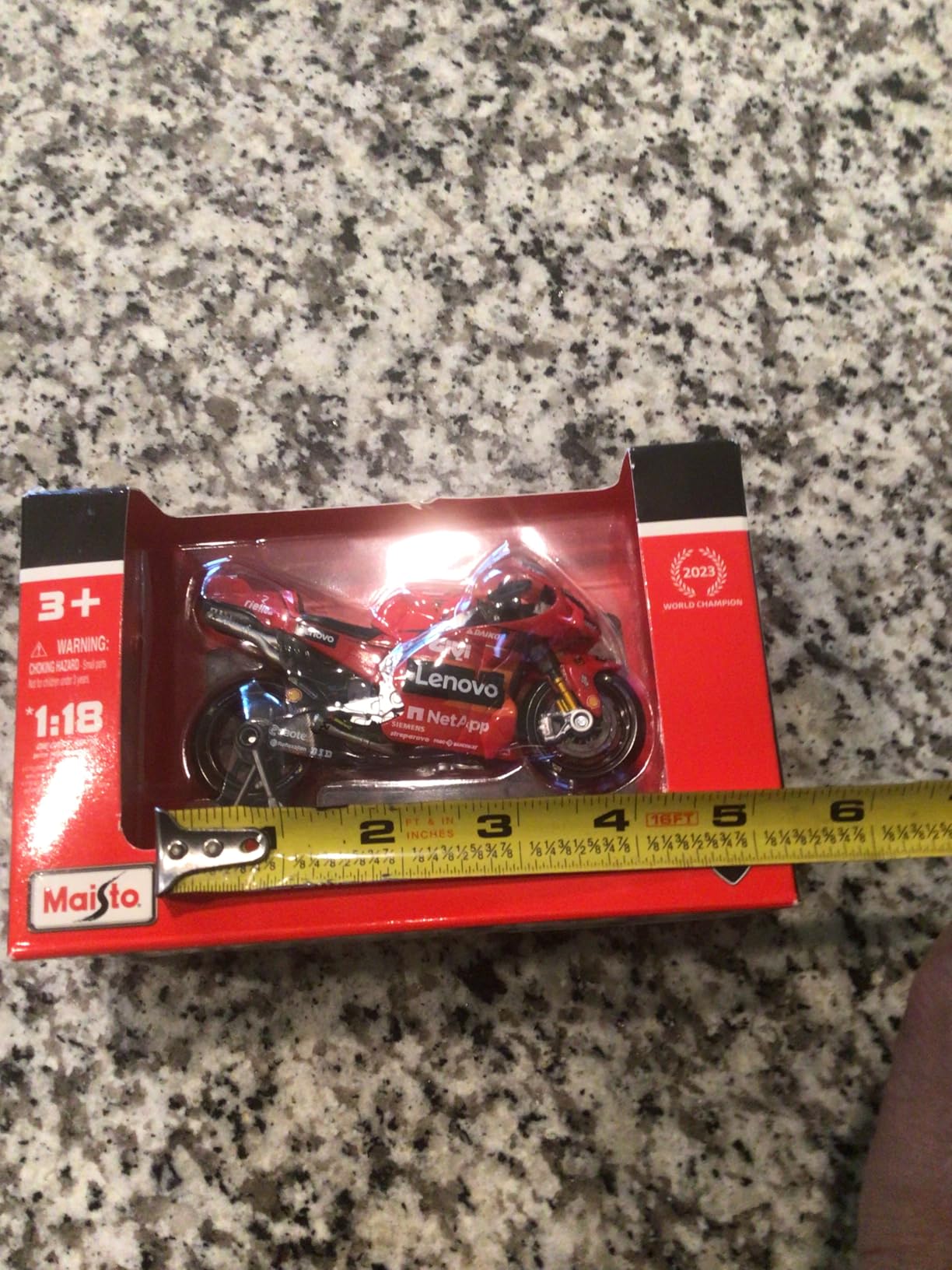 Bburago 1/18 Scale 36396 - Ducati Desmosedici GP23 Motorcycle Moto GP - #1 F. Bagnaia customer photo 1