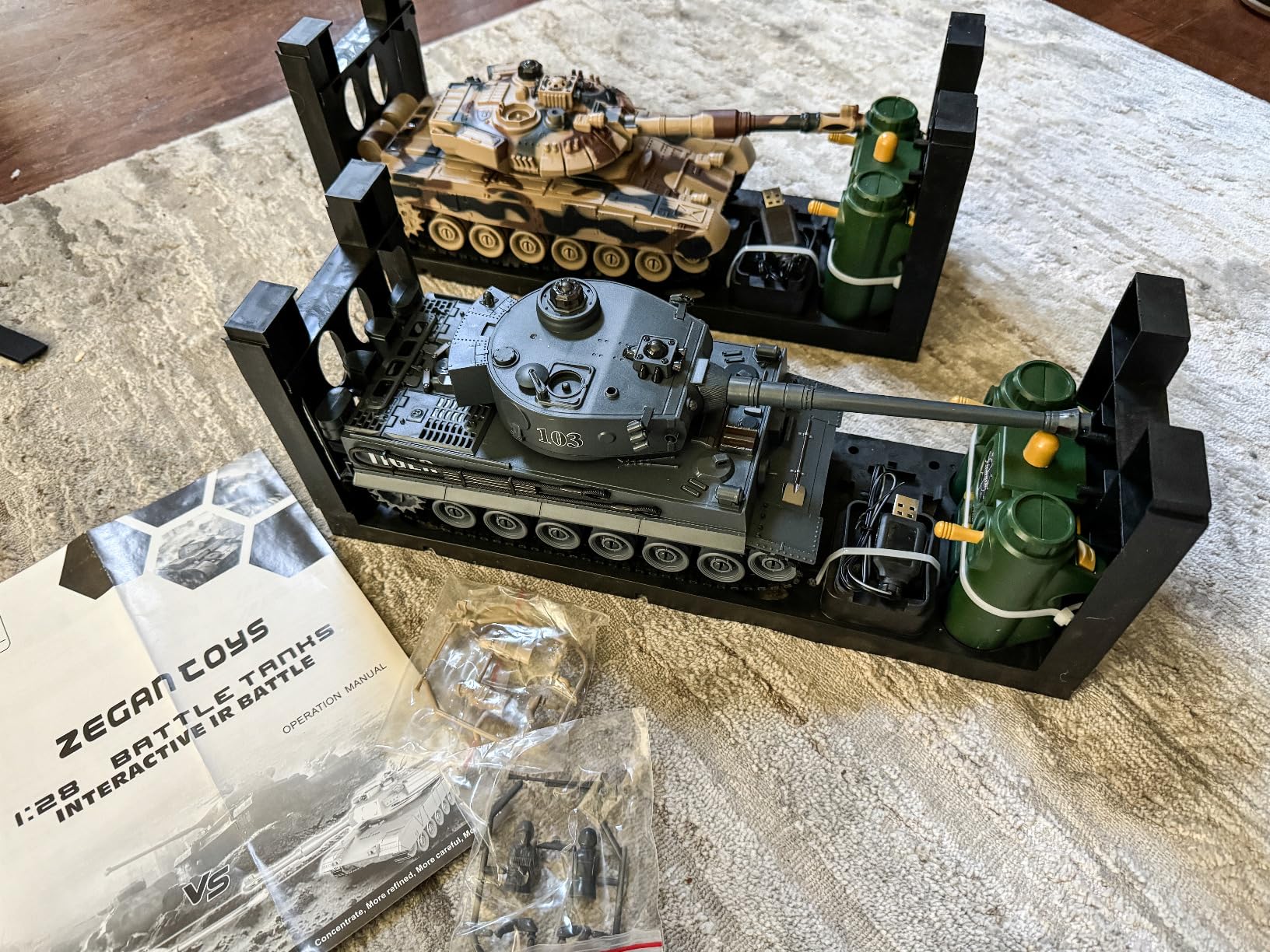 RC Tank Set,1/24 RC Battle Tank Set Toy Tanks with Life Indicators and Spray,2.4G Remote Control with Realistic Sounds and Lights,RC Army Toys for Boys Age 6+ Year Old Gifts for Kids and Adults customer photo 3