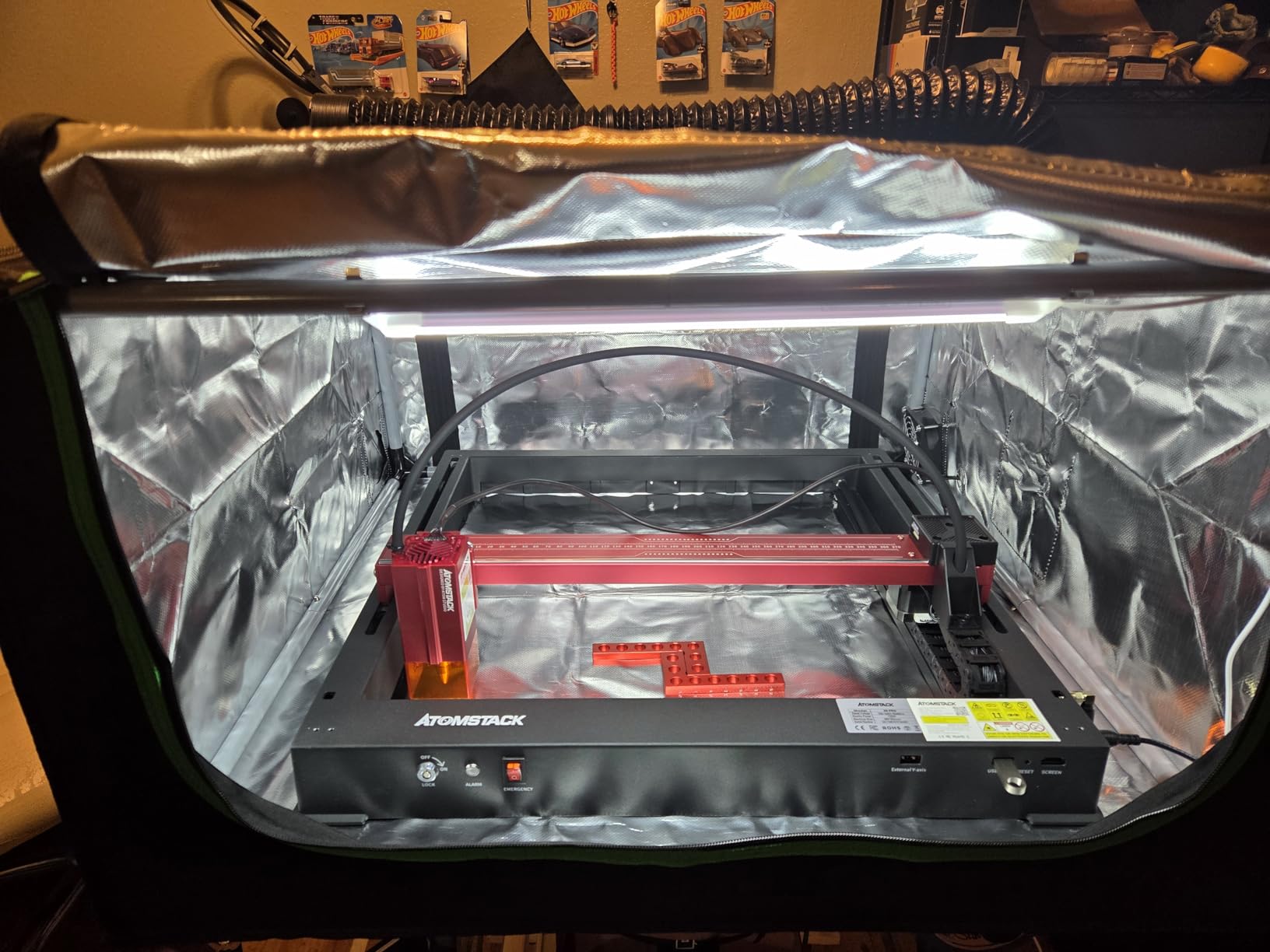 Updated Integrated Laser Engraver Enclosure with LED Light, Ventilation Kit, Cover Tent Fits for Most Laser Cutter, Insulates Against Smoke, Odor and Noise, Eye Protection, 720x720x400mm customer photo 2